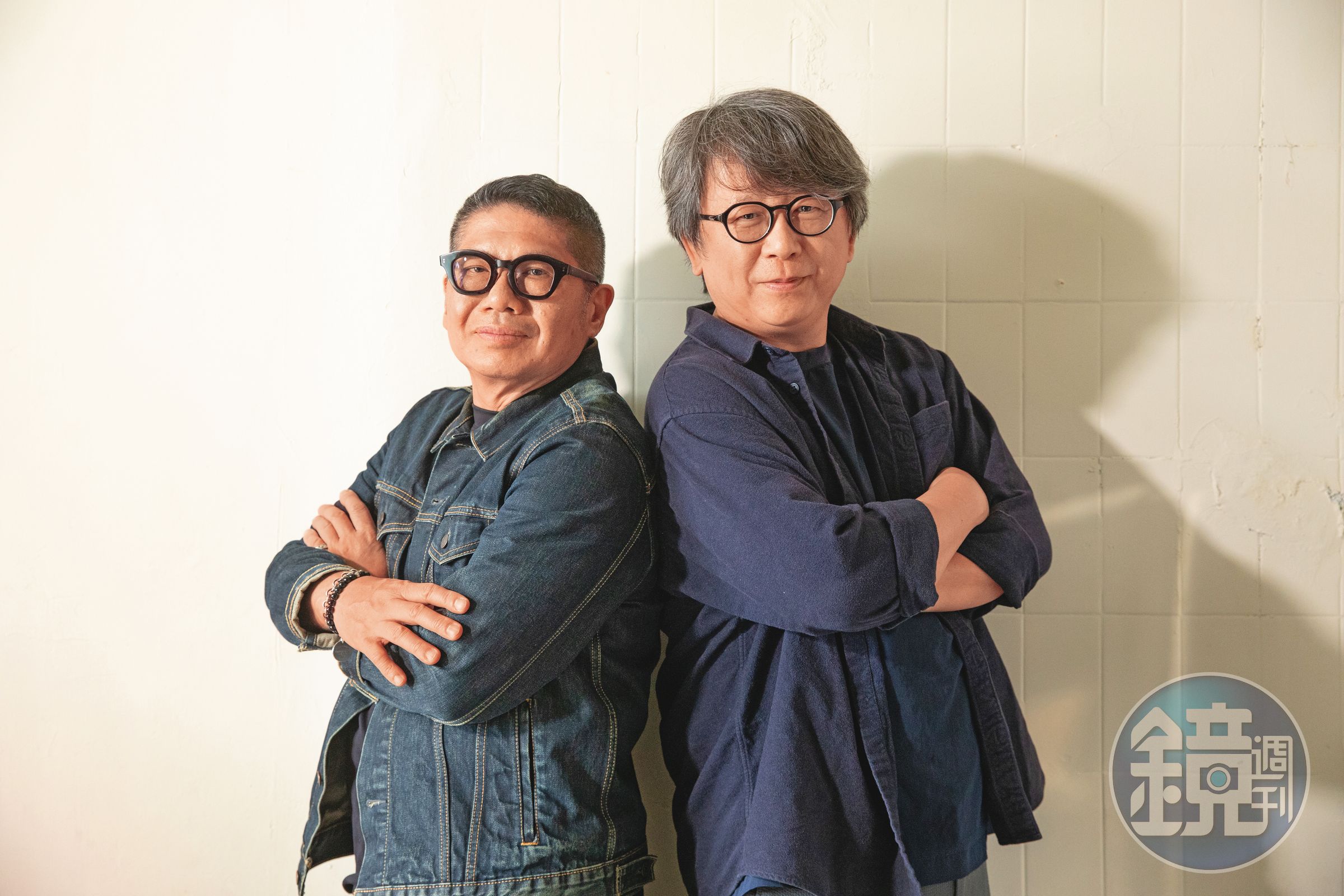 高流執行長丁度嵐(左)邀楊力州(右)執導紀錄片《高雄有顆藍寶石》,記錄當年藍寶石的風華。(高流提供)