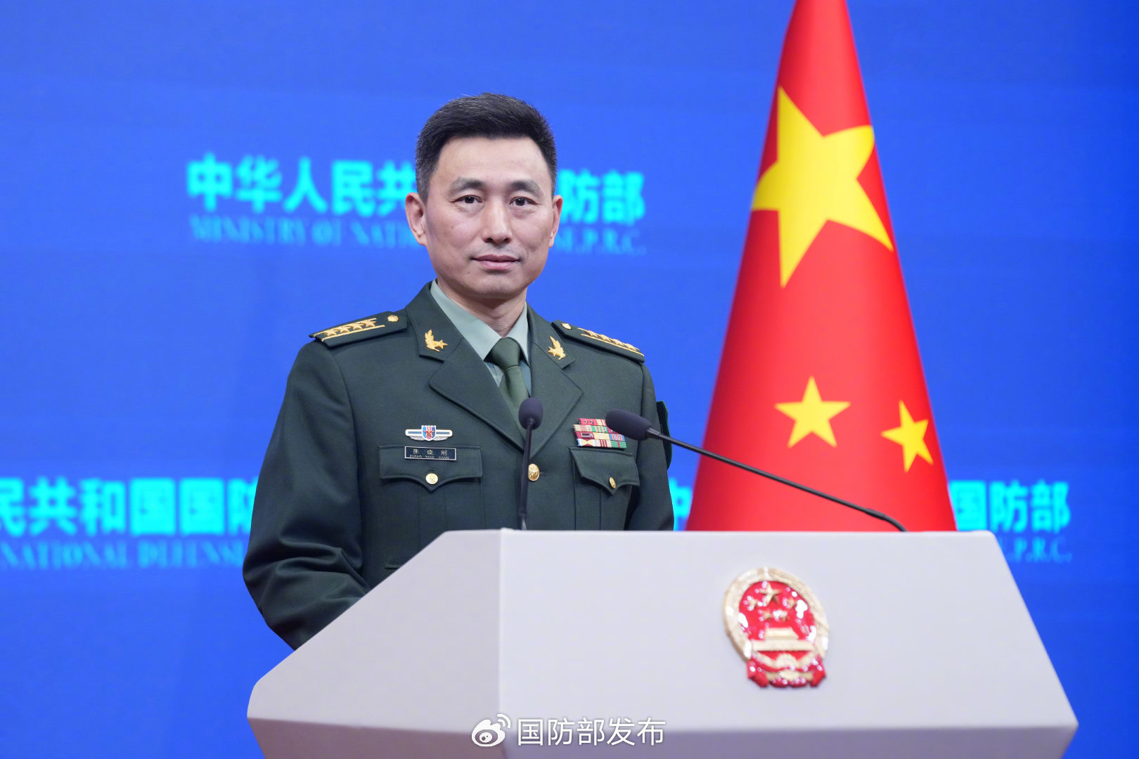 中國國防部今日指出，海警在相關海域巡航執法、守海護疆正當合理，還反嗆有關方面無需「大驚小怪」。（翻攝自中國國防部官網）