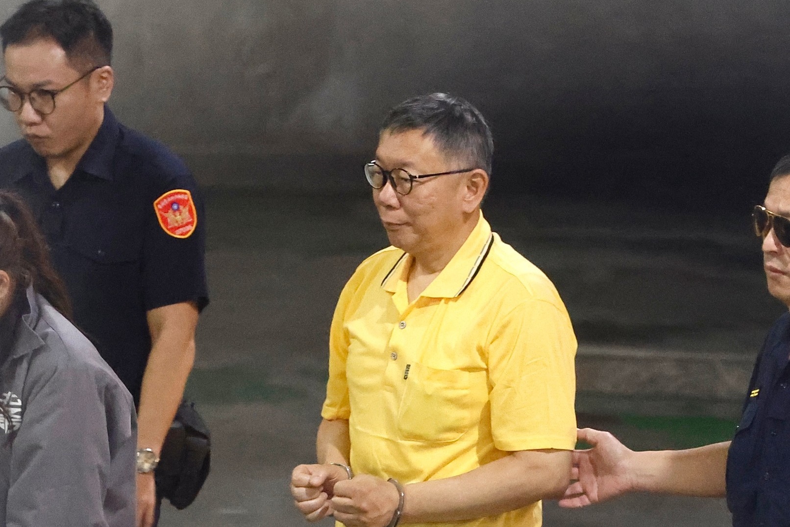 柯文哲因京華城案遭收押,導致民眾黨民調遭受重創。(本刊資料照)