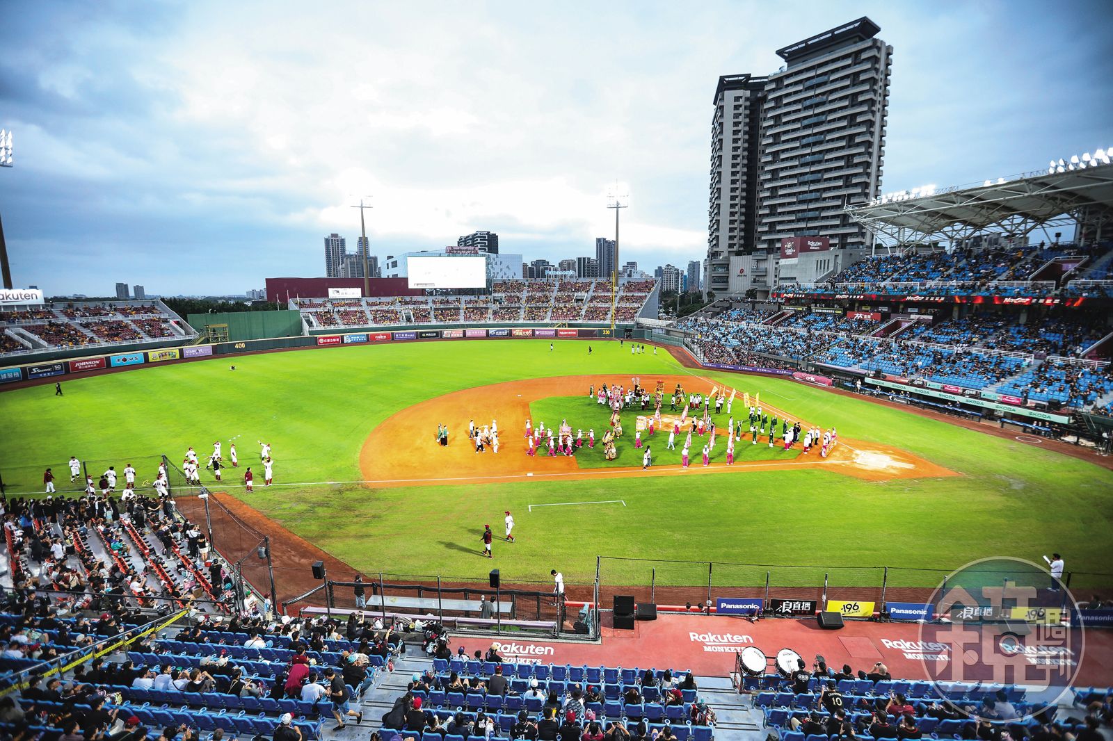 樂天摳門養二軍1/傳沈鈺傑為球員爭福利遭降職 樂天二軍北遷桃園真實原因曝光