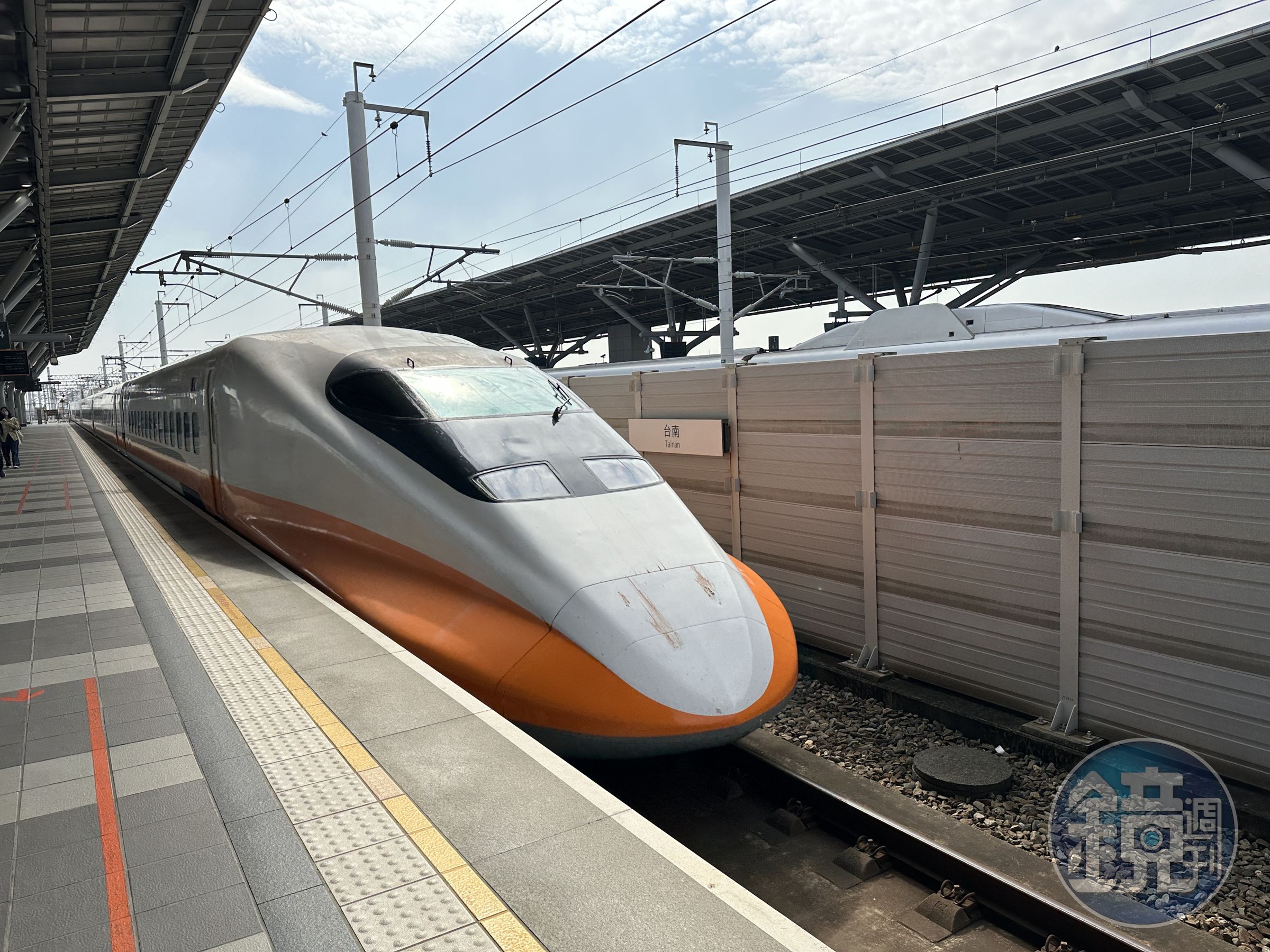 高鐵台南站驚傳旅客衝撞進站列車、落軌身亡。（示意圖）