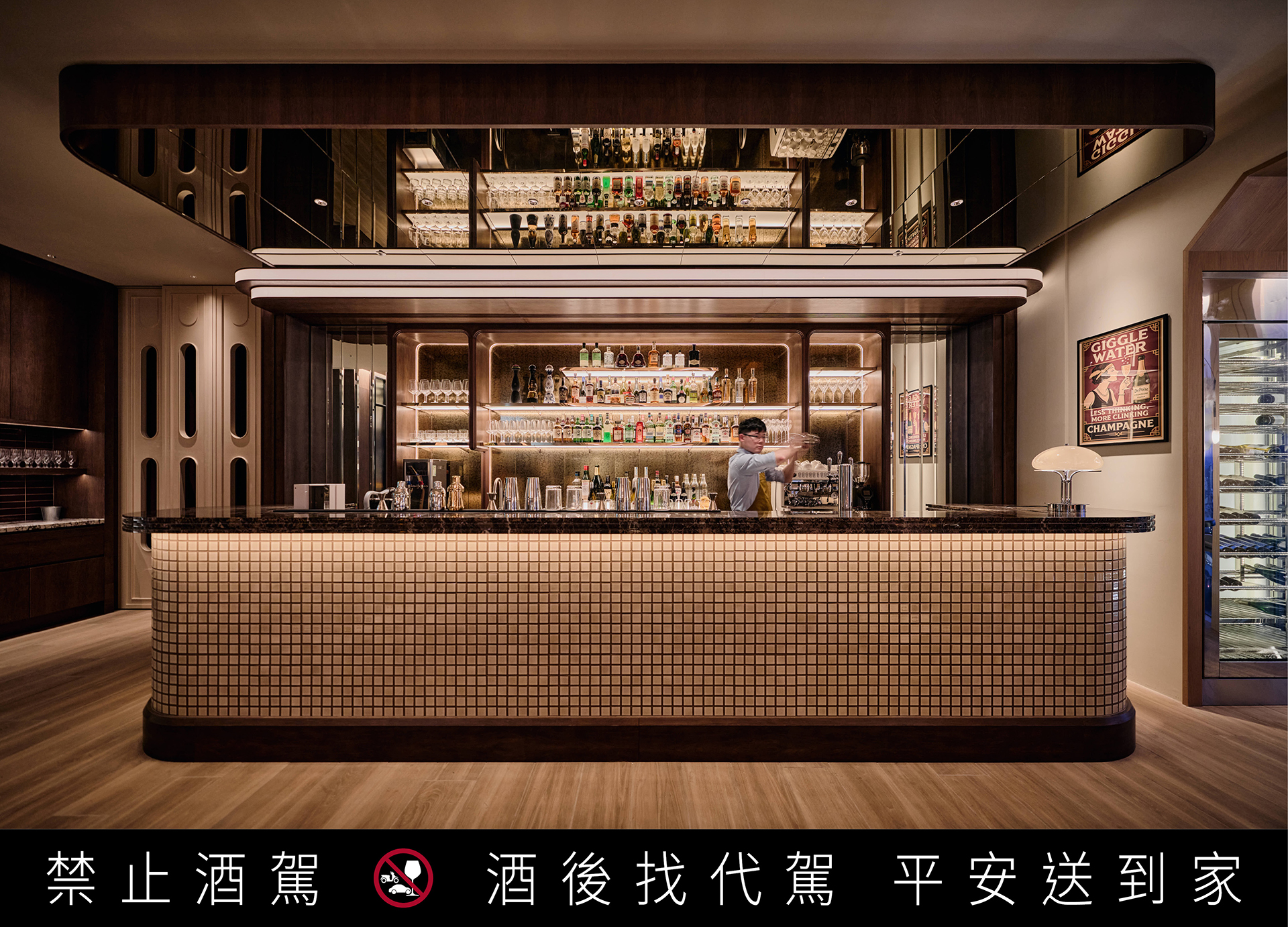 The Grill by A CUT酒單由A CUT侍酒師團隊精選,匯集法、美等世界經典產區佳釀,透過品飲探索風土歷史。