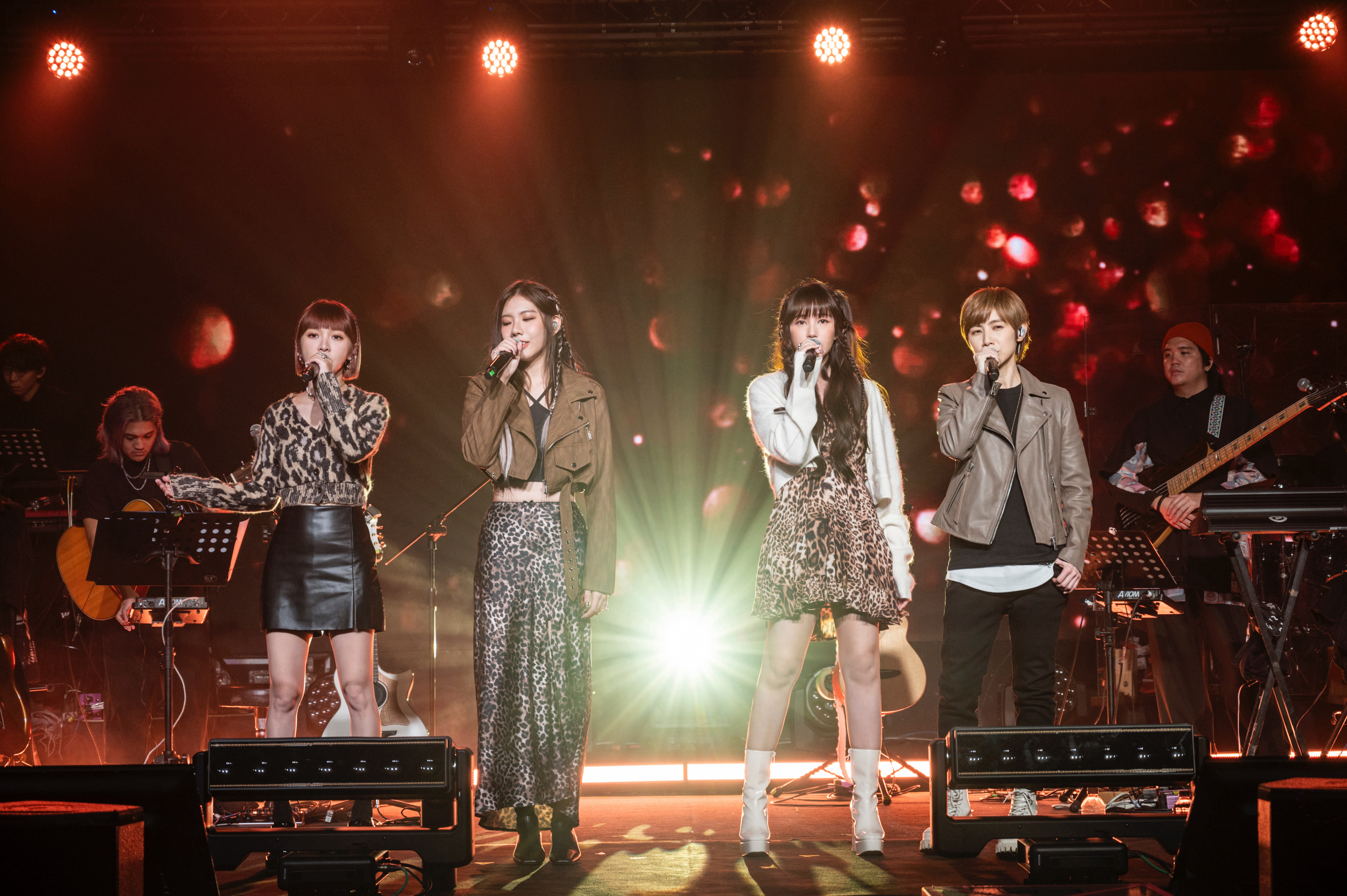 女團「BOOM！怪物星人」首度舉辦《Still Love You依然愛著》台北首場演唱會。（相映音樂提供）