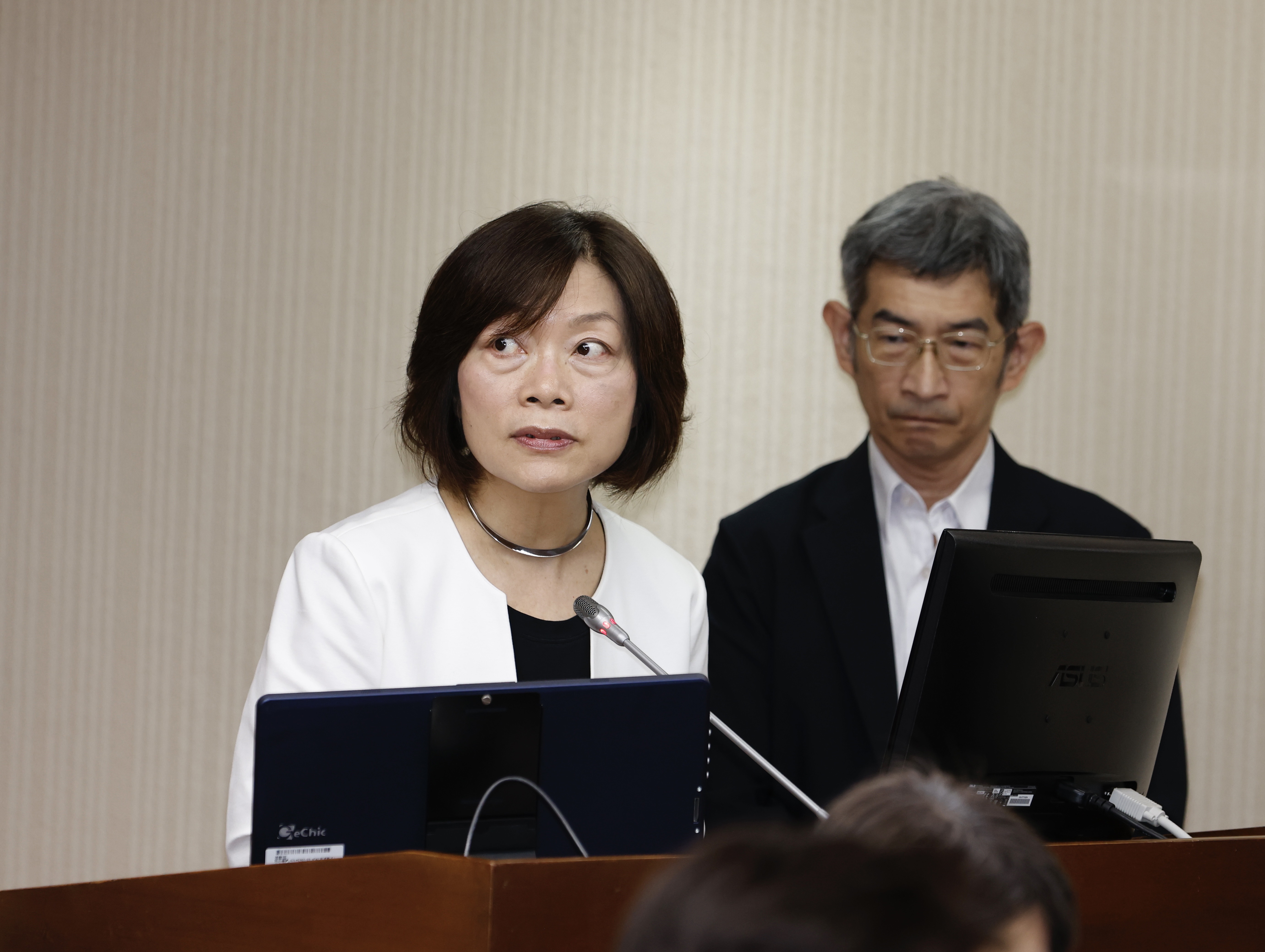 勞動部長何佩珊今至立法院衛環委員會進行業務報告，