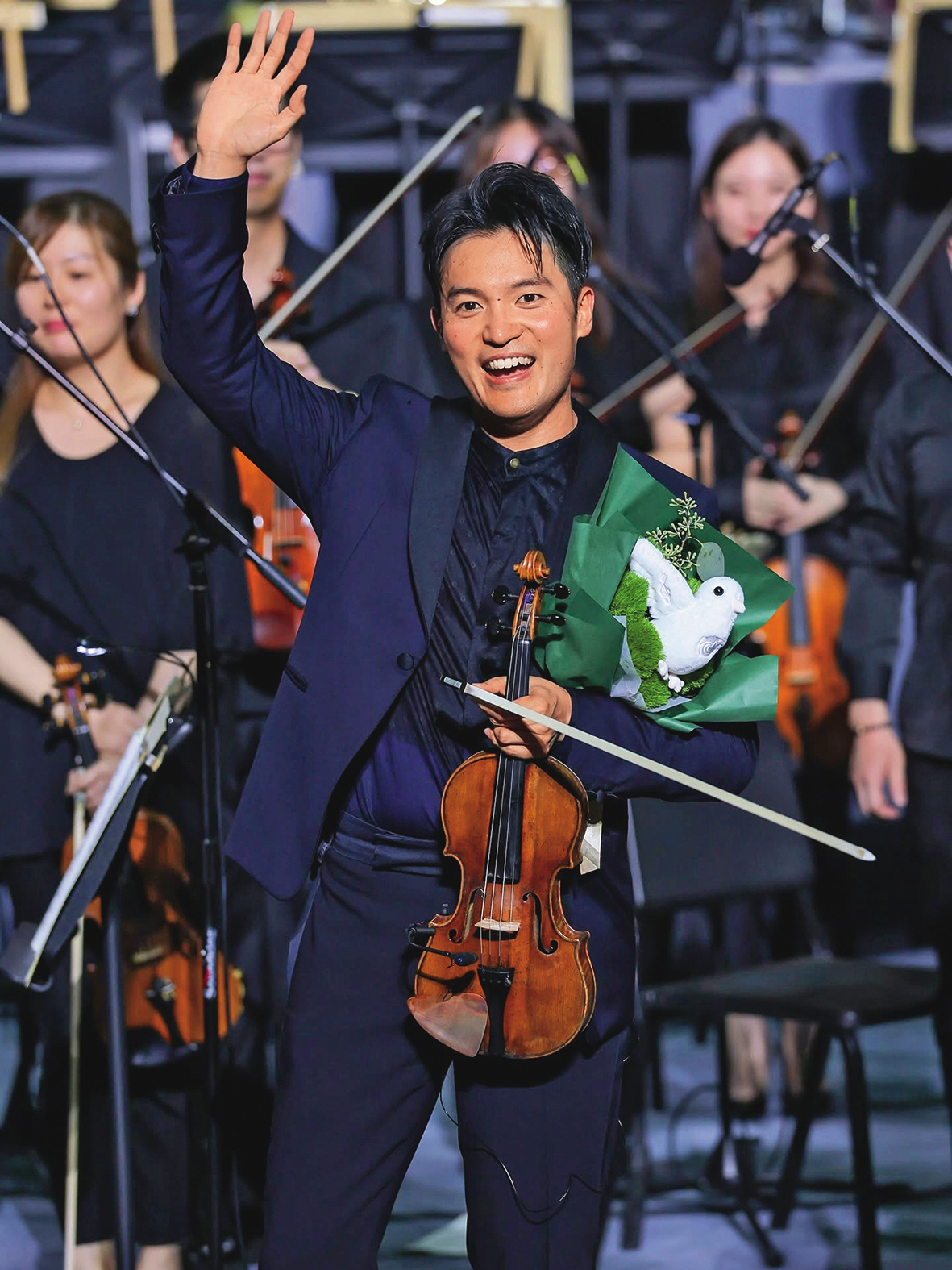 台裔知名小提琴家陳銳，常年在全球各地進行小提琴巡迴演出。（翻攝自陳銳臉書）