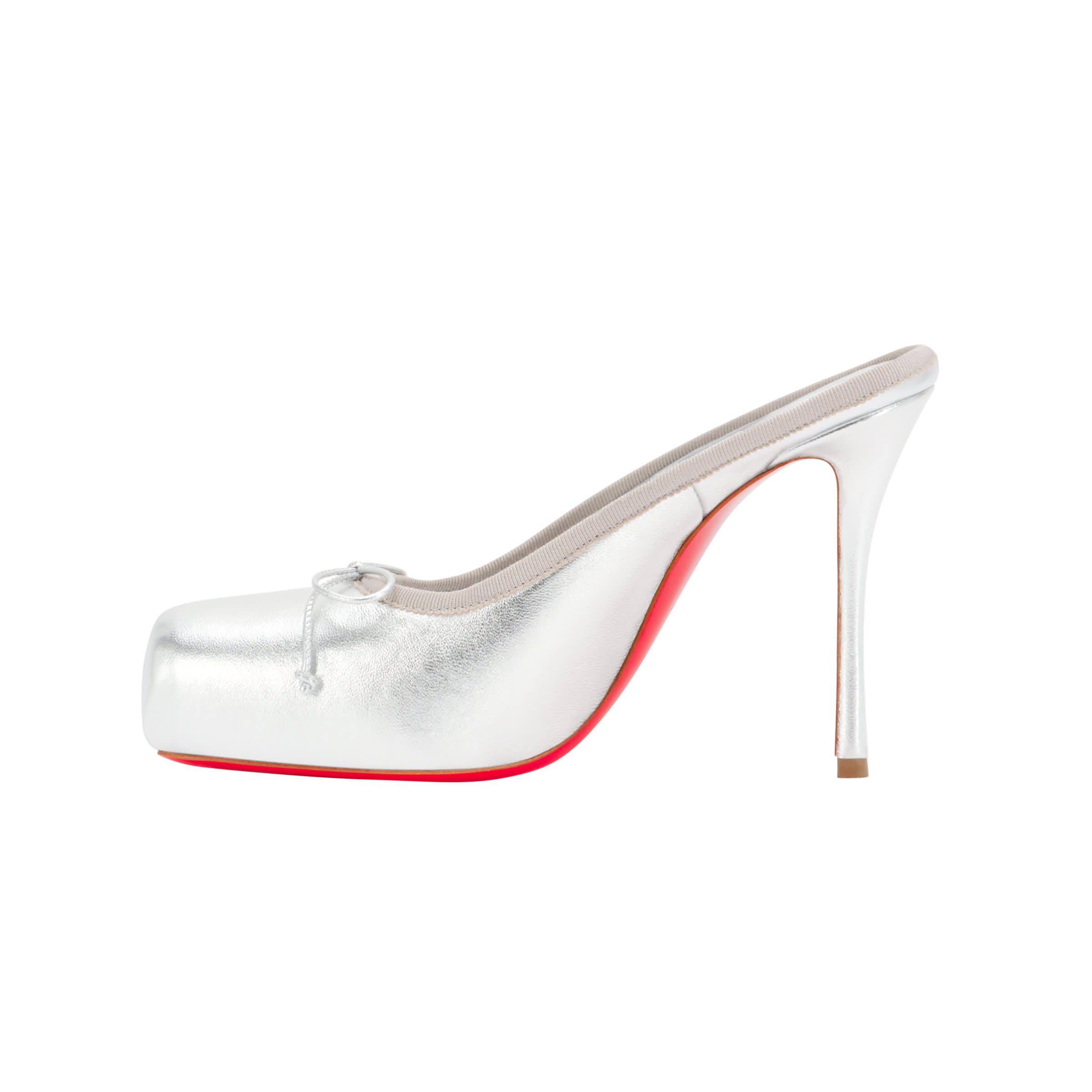Cassia系列，NT$44,900。（Christian Louboutin提供）