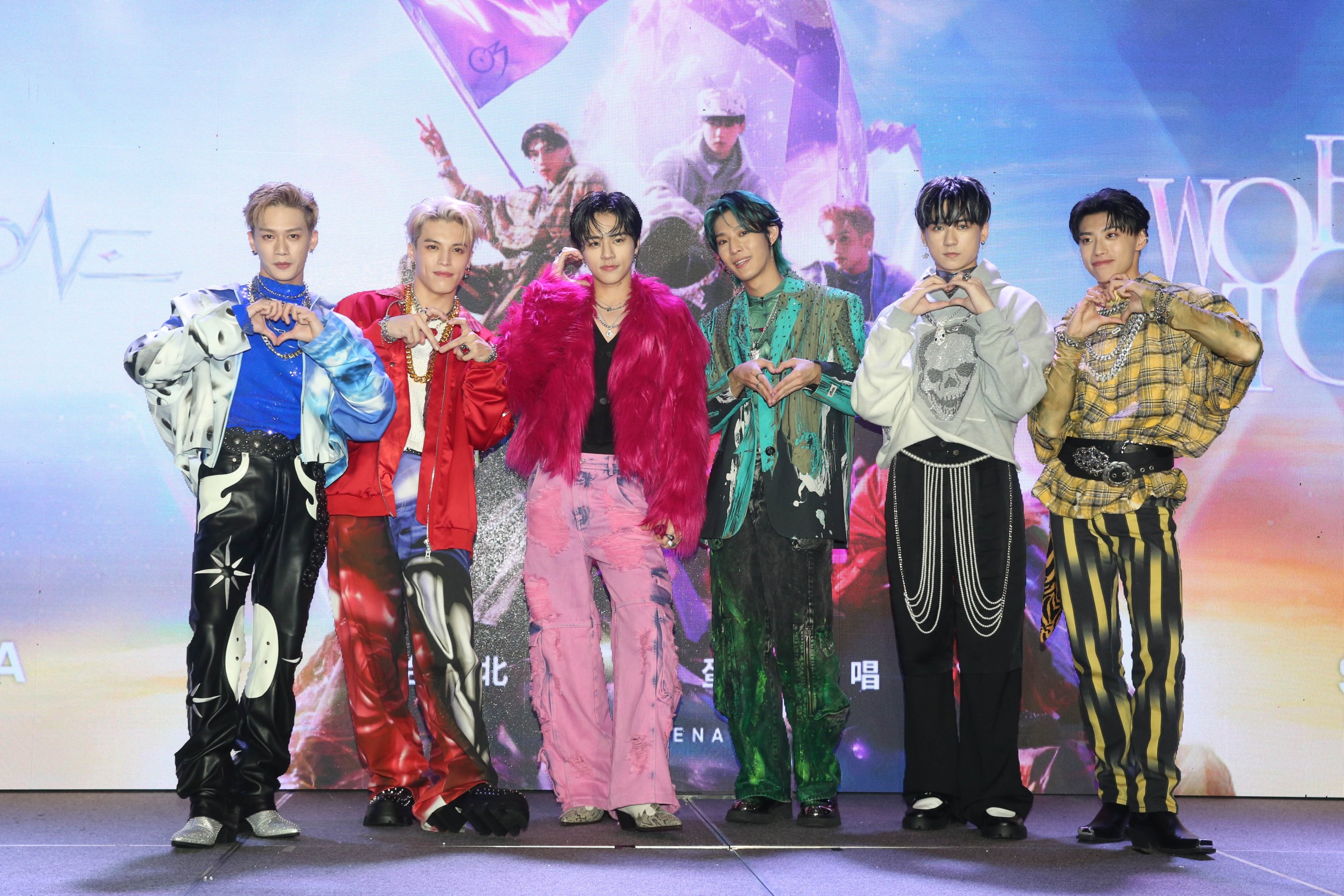 Ozone將於8月3日舉行「Ozone『World Top』台北小巨蛋演唱會」。