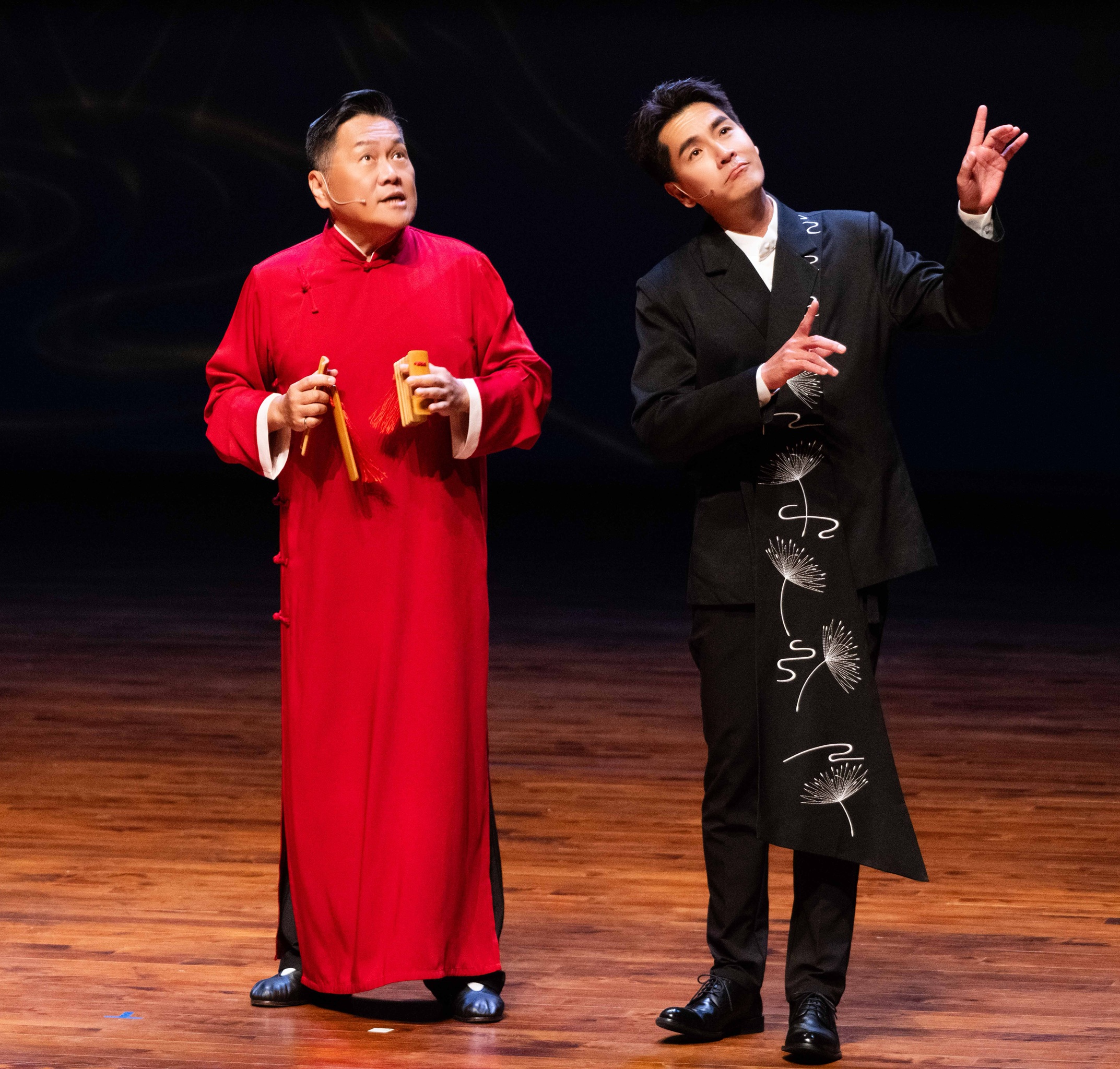 王傳一與朱德剛相聲作品《壹加一剛好比三小》上周首演獲得好評 。(嚞娛樂提供)