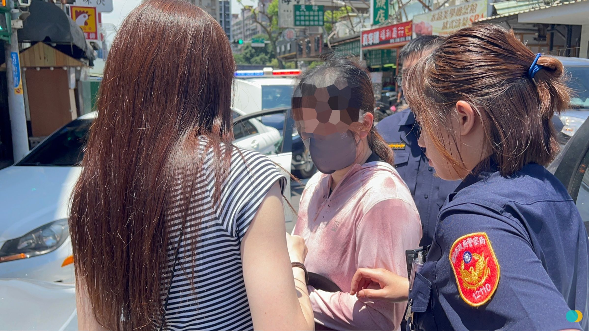 警方逮捕女車手。(警方提供)