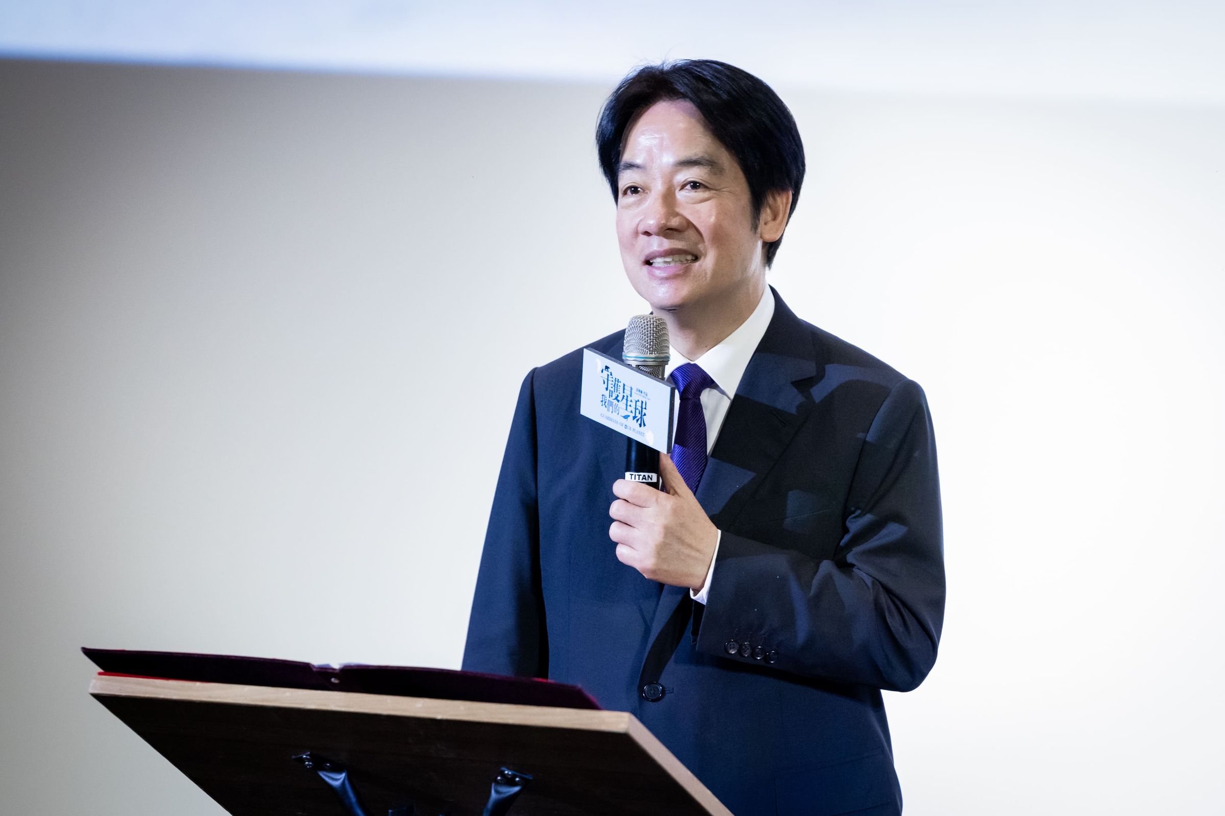 總統賴清德力挺生態紀錄片《守護我們的星球》,特地親臨媒體試片現場以表支持。(東森電視提供)