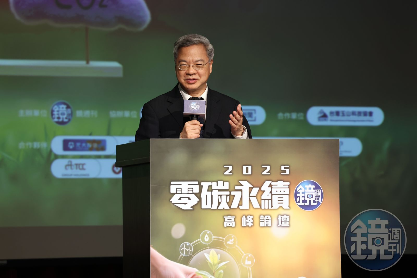 經濟部龔明鑫部長表示,讓台灣成為一個零碳永續發展的國家,對國家長遠的發展非常重要,而再生能源的發展則是重中之重。