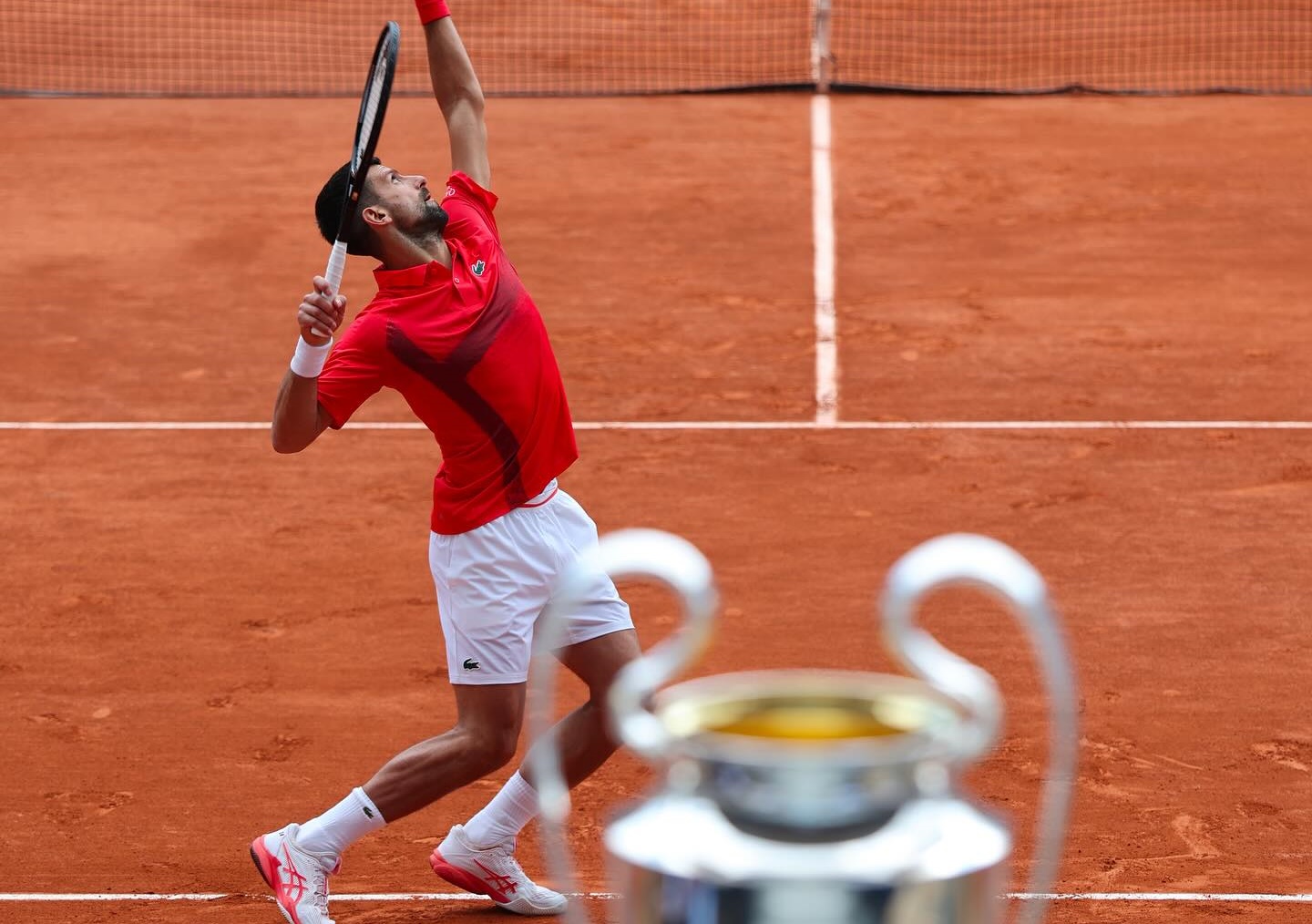 喬科維奇晉級法網8強，朝生涯第25座大滿貫冠軍前進。（翻攝自ROLAND-GARROS官方臉書）