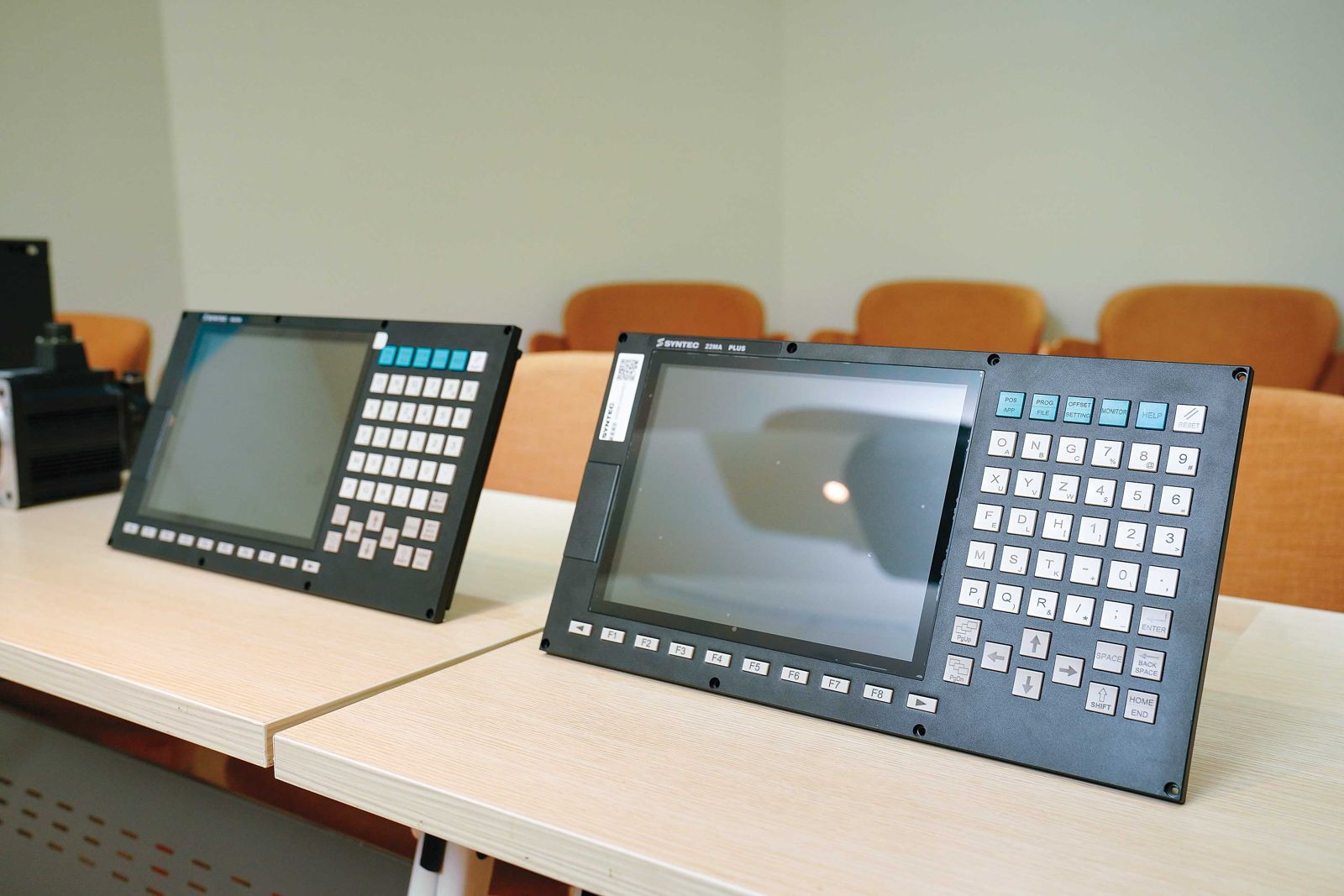 新代搭上台商西進浪潮,經過一番努力,工具機控制器在中國的市占排名第一。