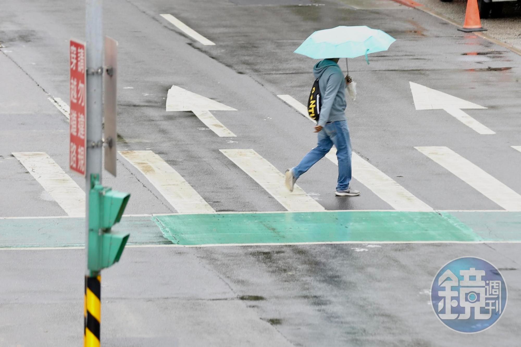 今水氣增加！北部高溫升至28度　這天「更悶熱」天氣不穩定