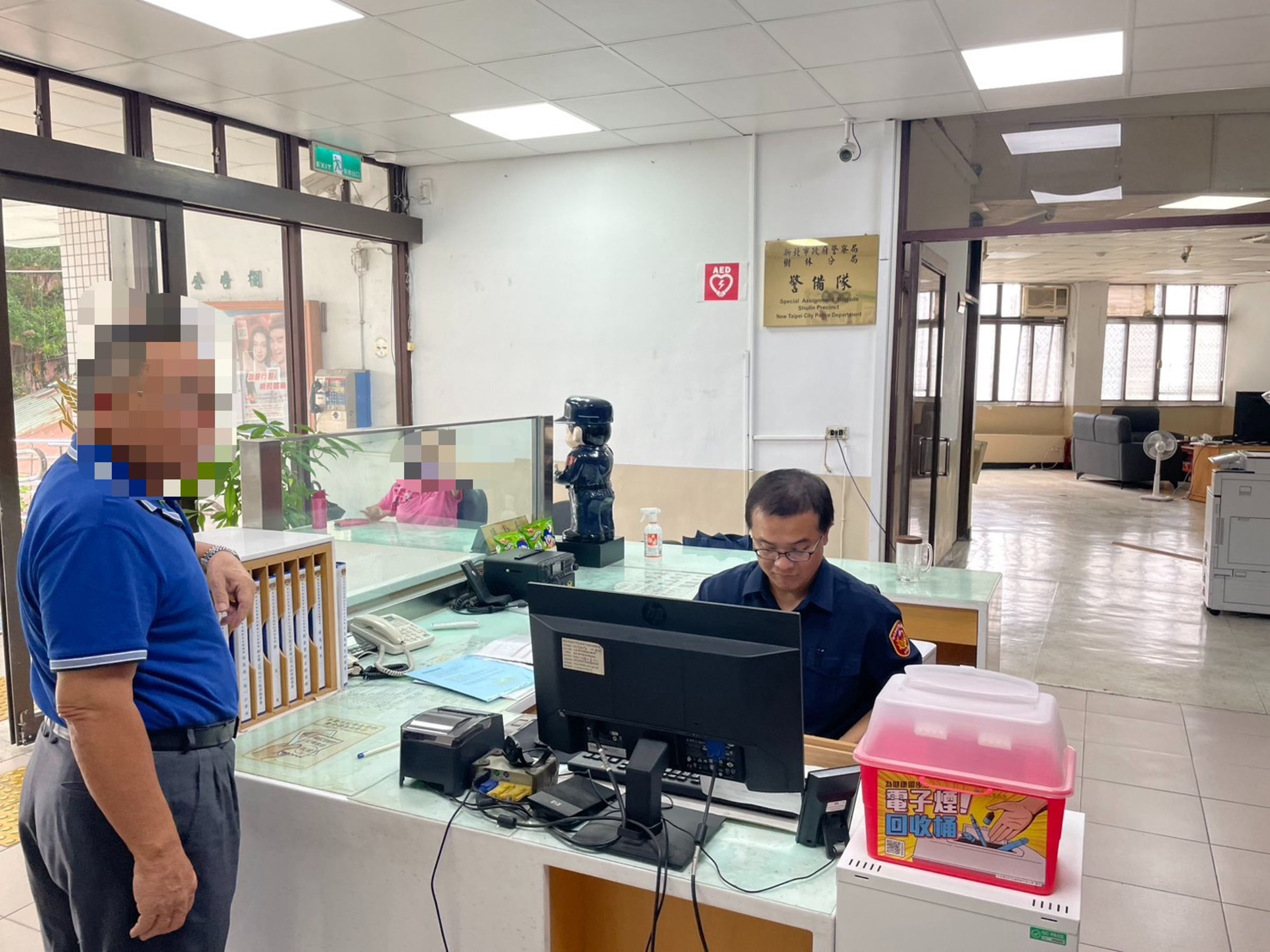 新北市警局設置電子煙回收桶。警方提供