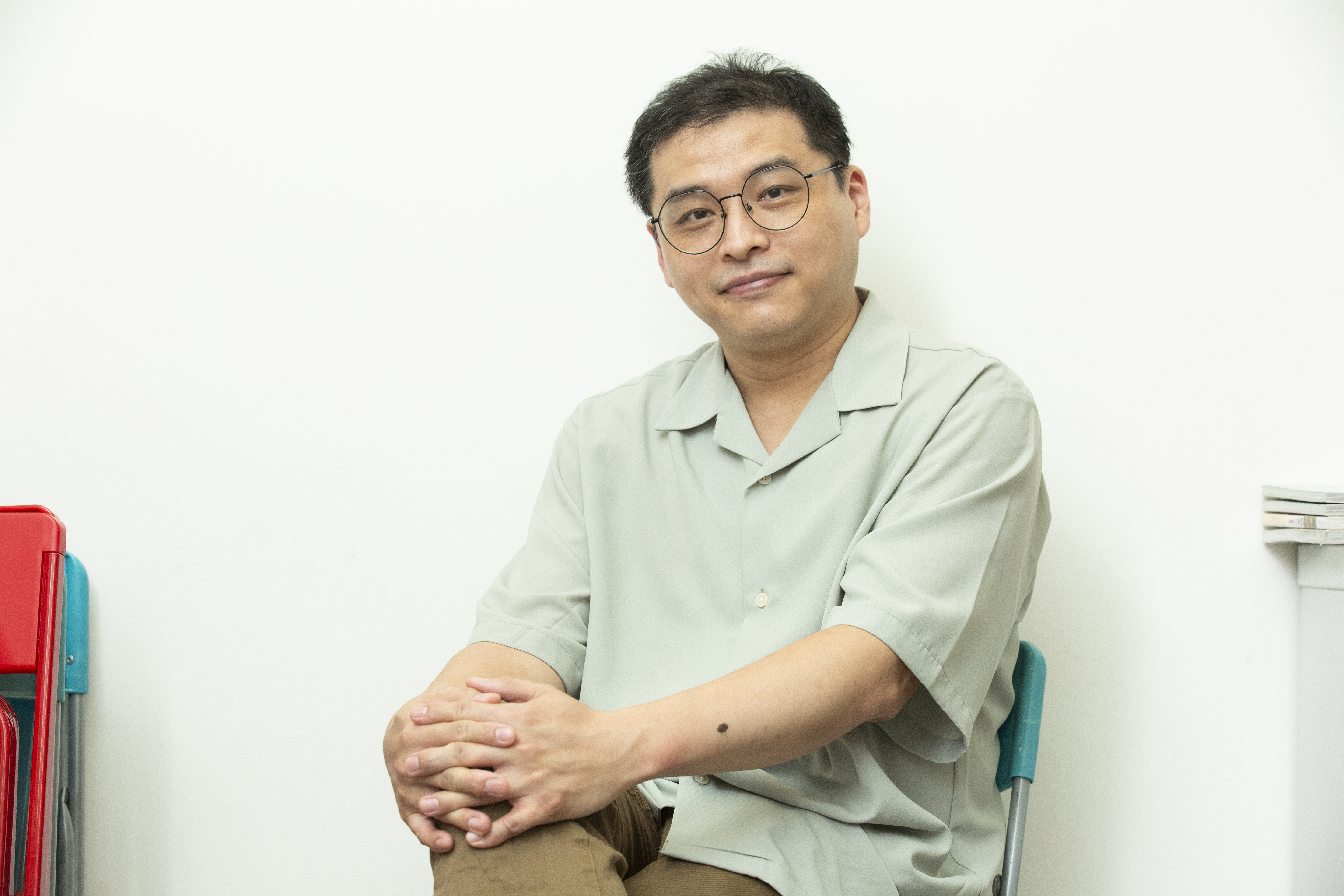簡嘉誠多年前開始構思創作懸疑推理漫畫，最後選定以台漫較少描寫的法醫為主角。