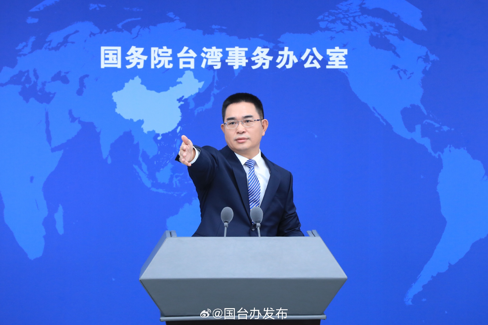 國台辦發言人陳斌華今對於台灣的科目三舞蹈比賽爭議,開酸台人是反中反到反智。(翻攝自國台辦發布微博)