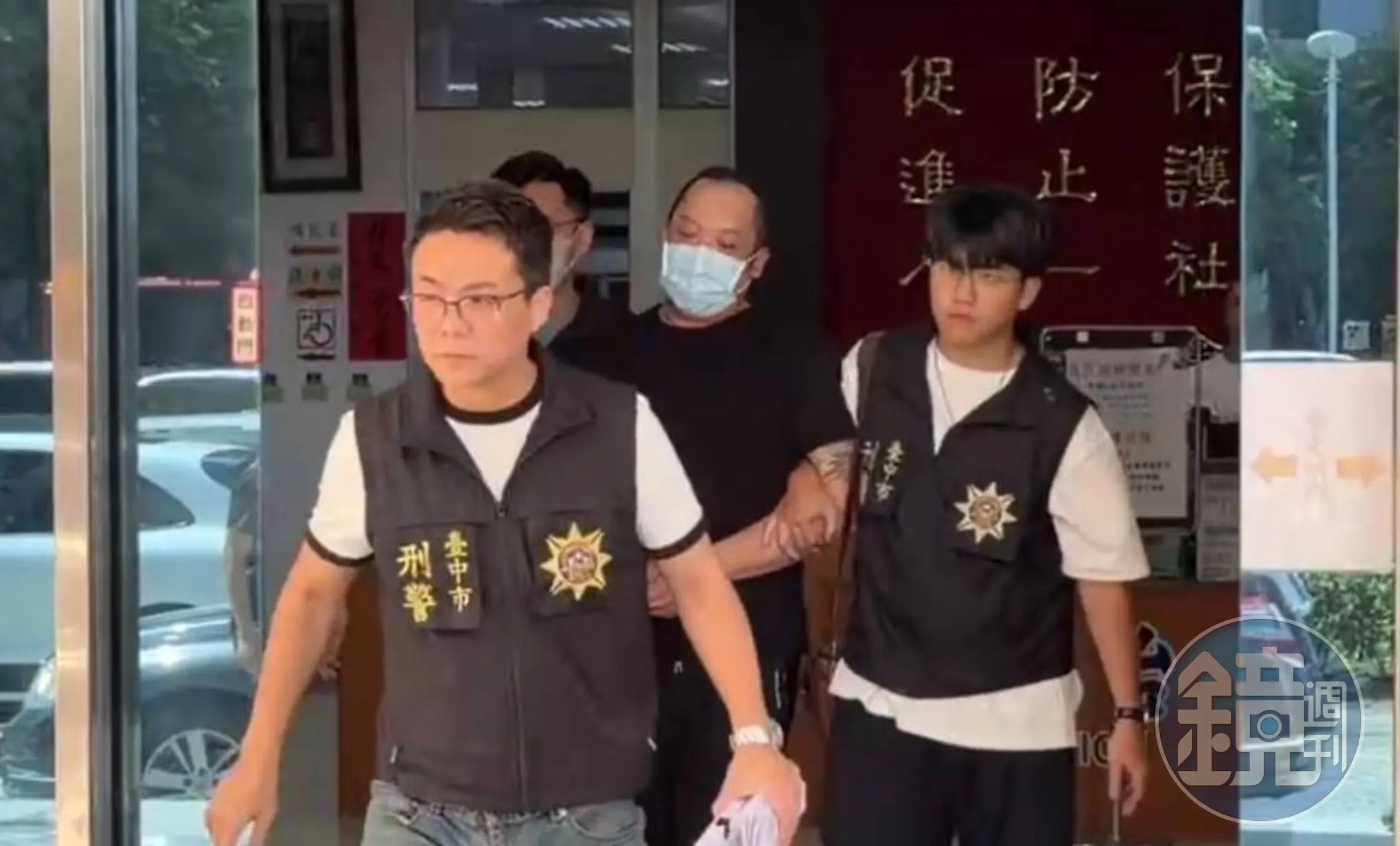 長臂管轄襲矢板1／演講後遭黑衣男突襲濺血　港籍嫌犯換裝直奔機場遭攔截