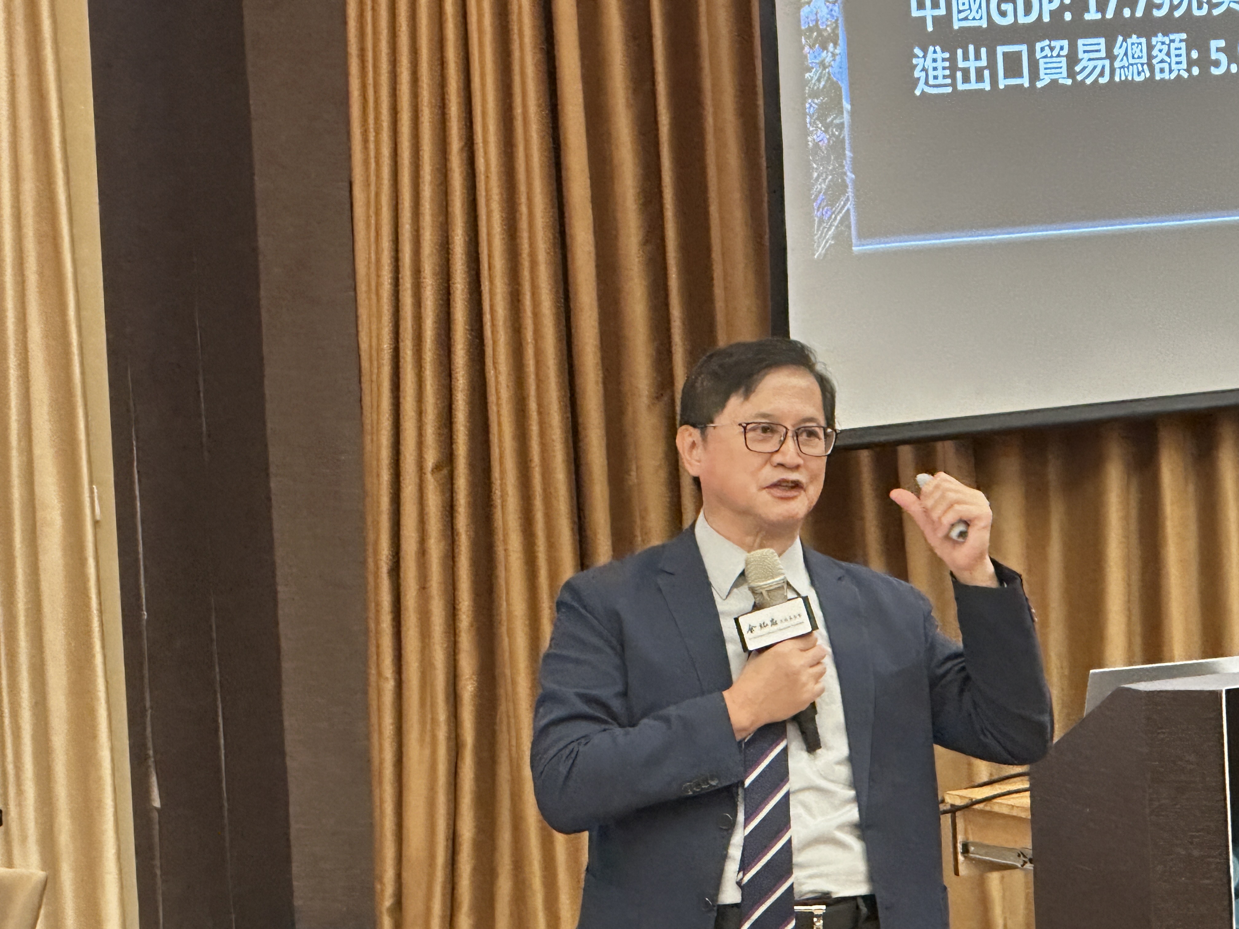 和碩集團董事長童子賢出身花蓮，十分關注救災進度並提醒還有第三階段需要各界關注。