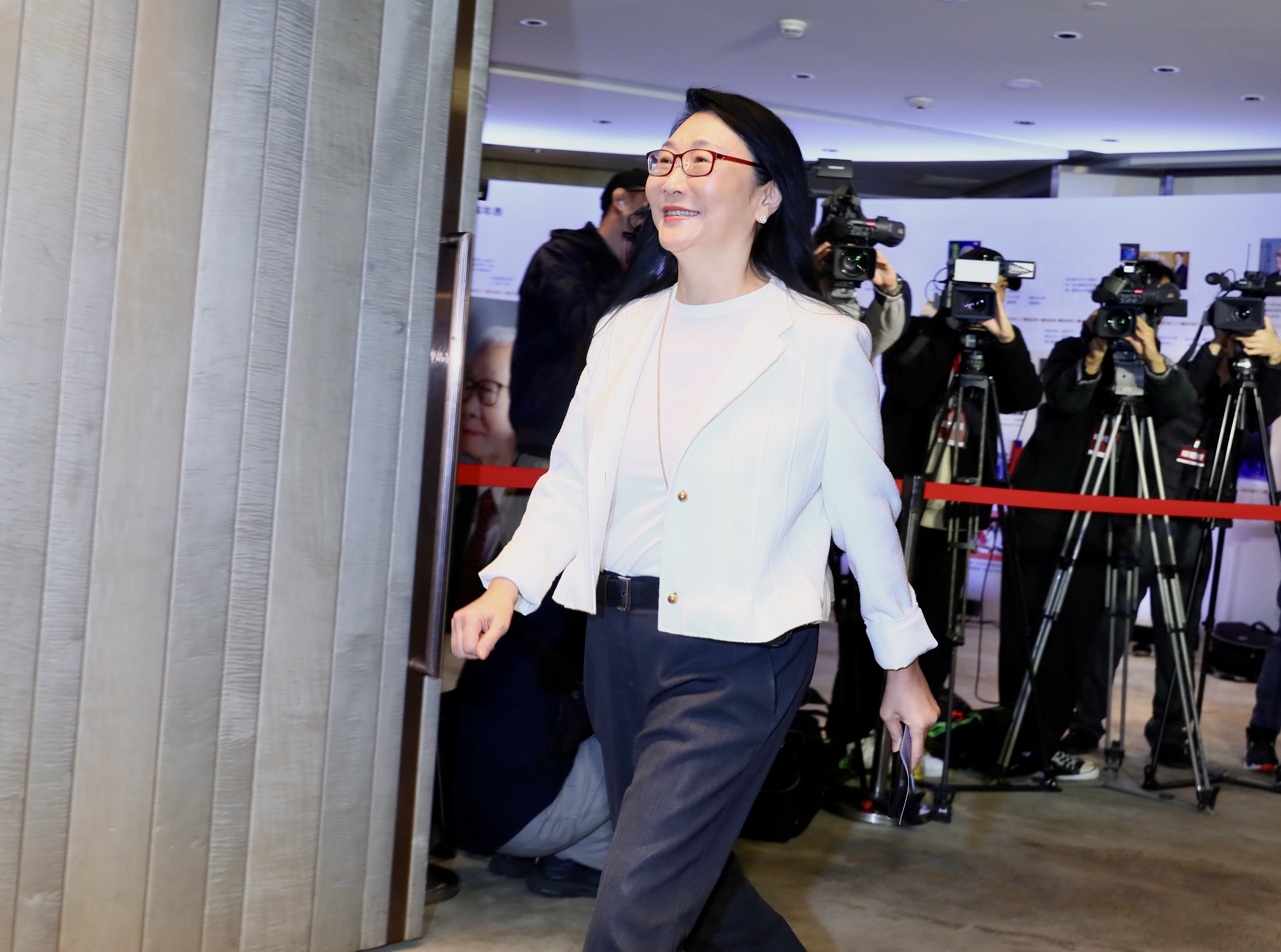 宏達電董事長王雪紅出席張忠謀新書發表會。
