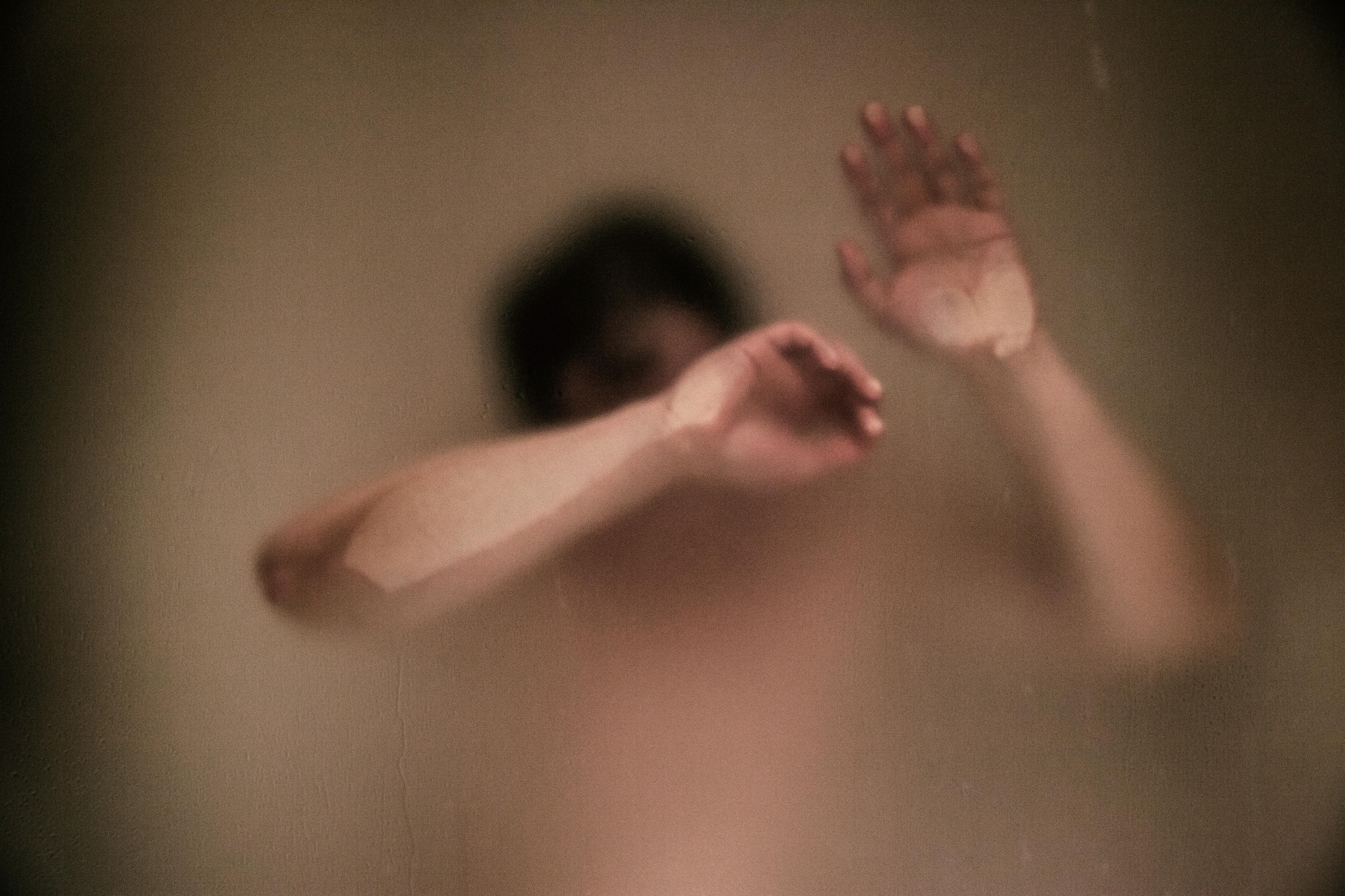 有位人夫在網路社團po文，提到自己想帶兒子去驗DNA，妻子知道後發瘋似地大鬧。（示意圖，取自pexels）