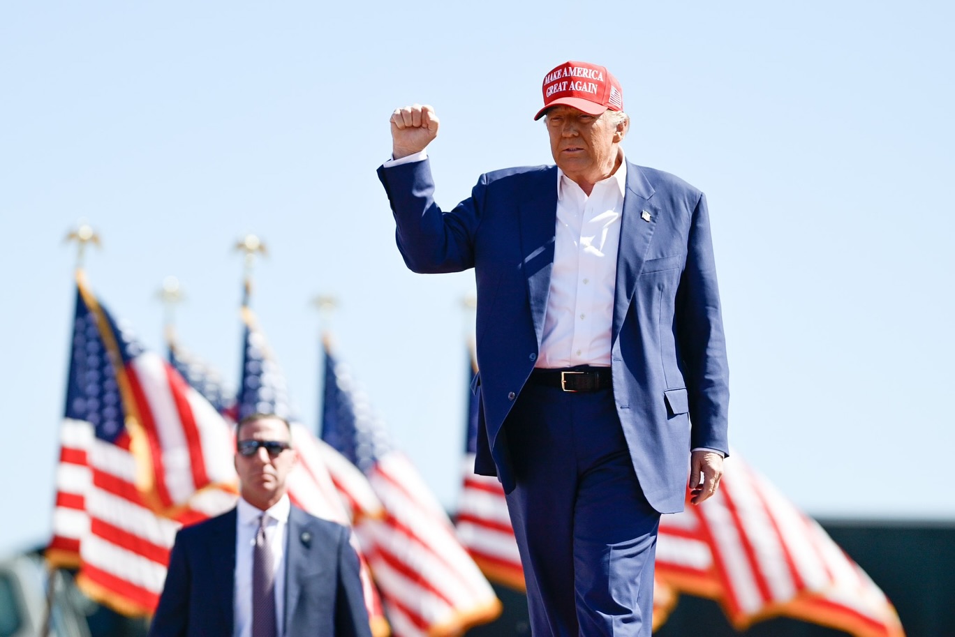 發動美中貿易戰的川普即將回歸，未來可能透過6手段回應國際新局。（翻攝自川普臉書）