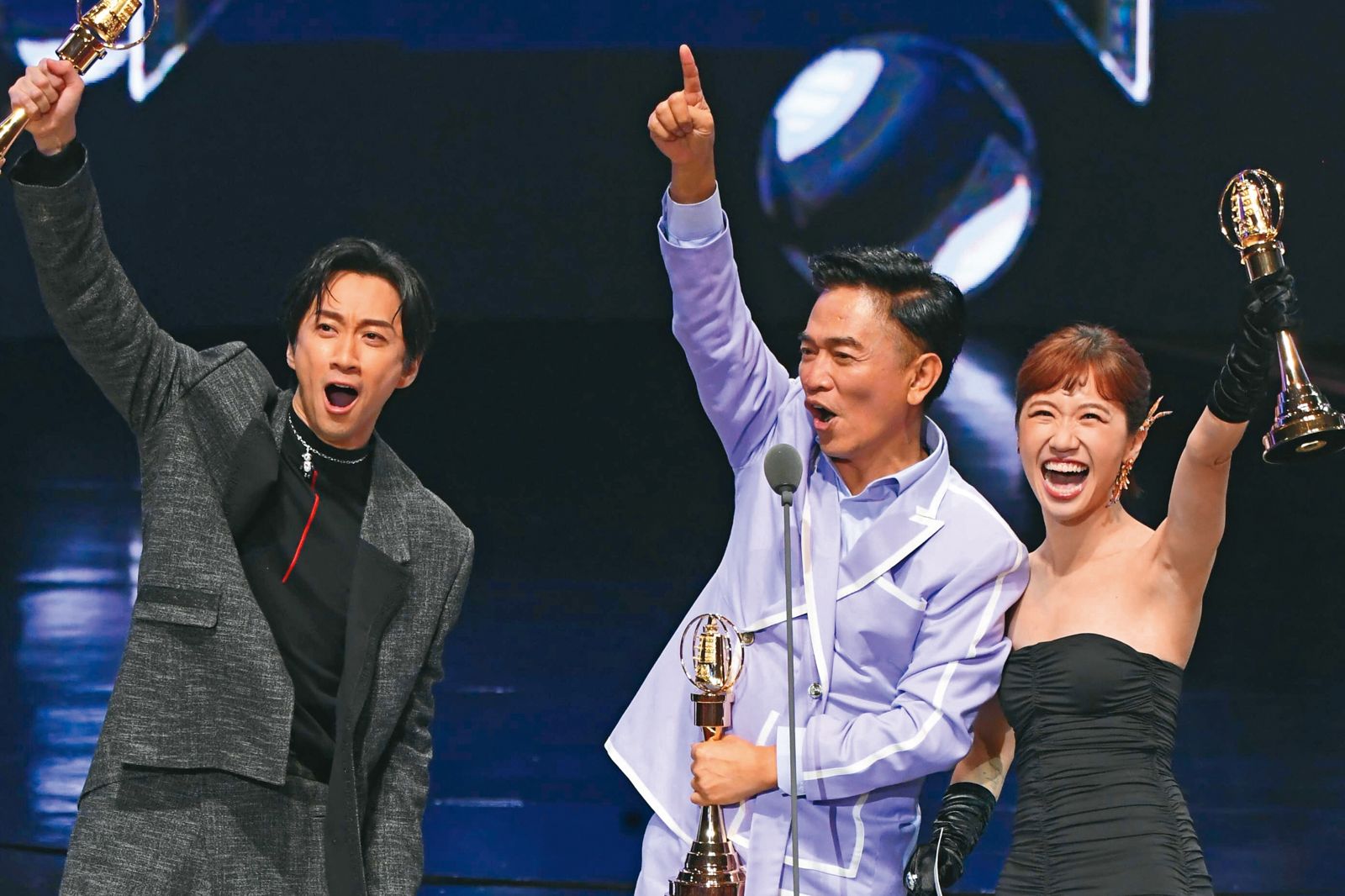 Lulu（右）、陳漢典（左）這次又與吳宗憲（中）入圍金鐘獎，令觀眾們都相當期待兩人再度上台領獎。（三立提供）