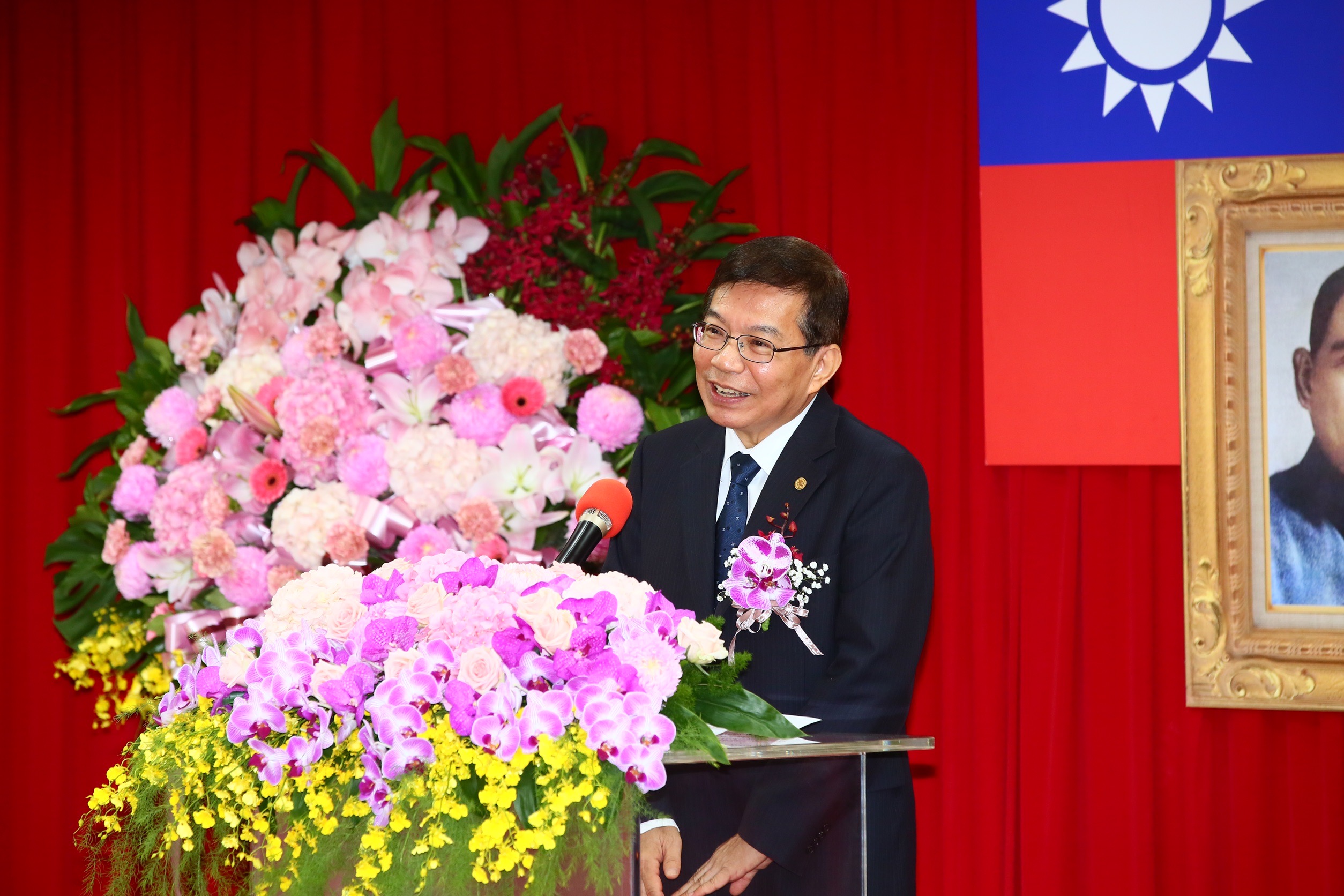 王國材今（21日）接任中華郵政董事長。