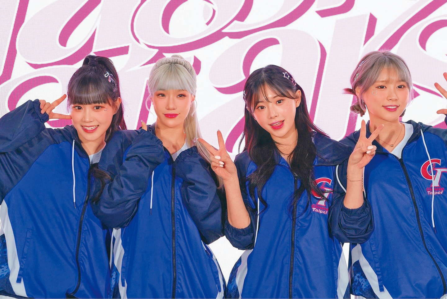 邊荷律（左起）、李丹妃、金娜妍與朴善珠來台發展，爆出4人陸續遭韓籍經紀人騷擾。（翻攝自yue_0831 IG）