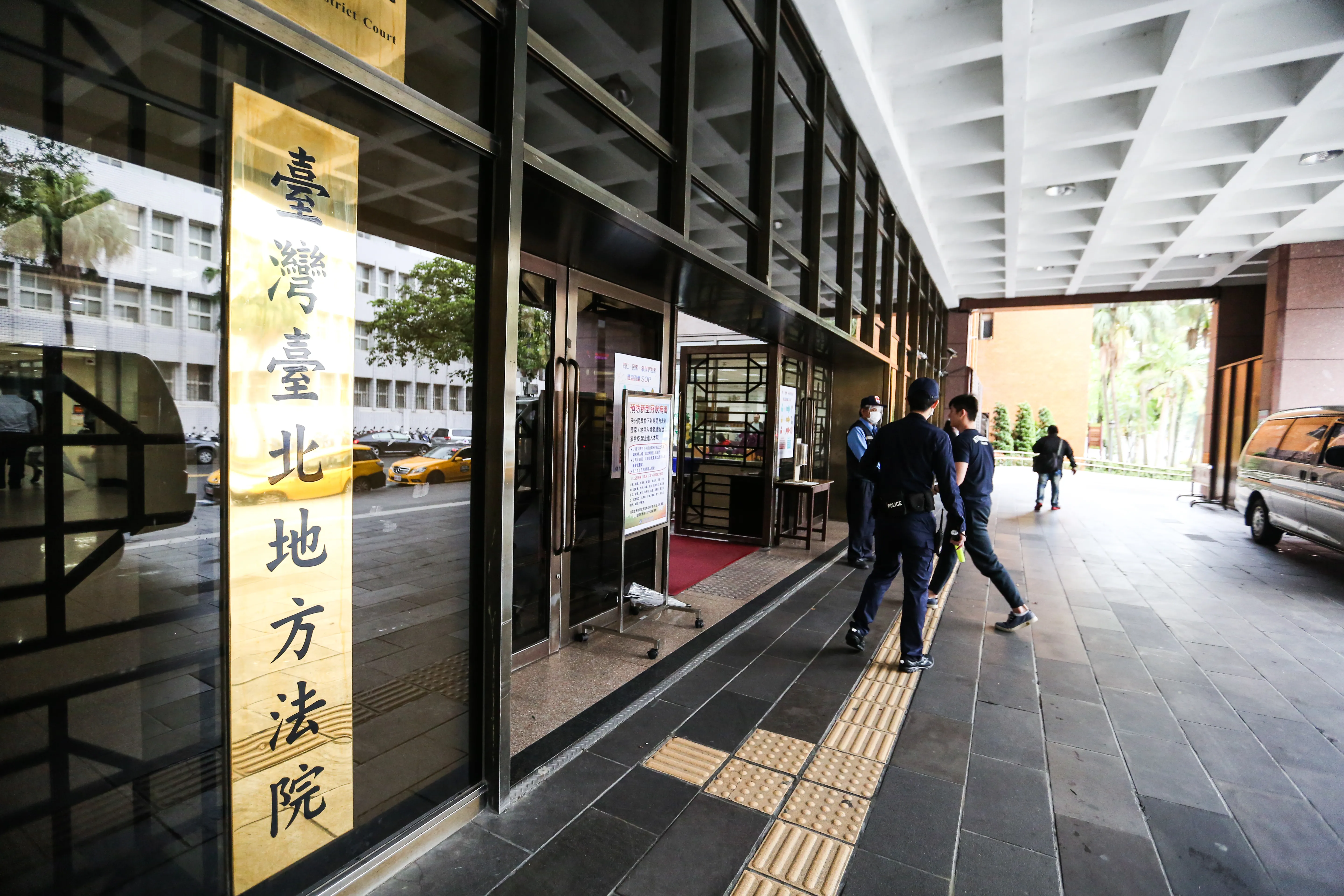 檢警破獲運毒集團　北院法官竟「無保放回」10在押重犯！書記官：真的要這樣？