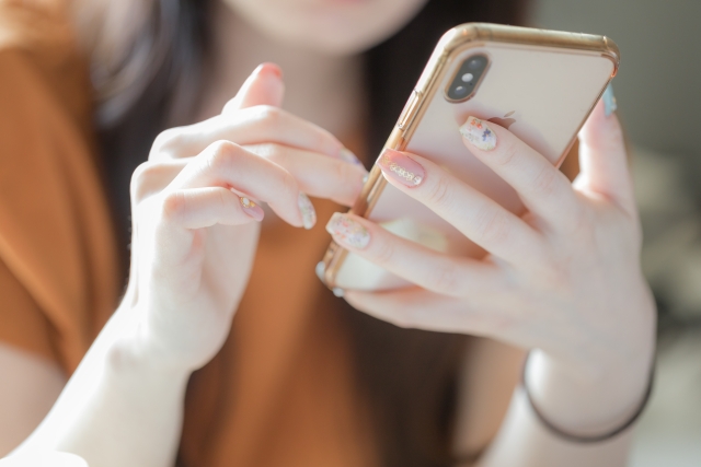 許多網友在Threads曬繳費條碼「求人代繳」，讓不少人傻眼。（示意圖 photoAC）