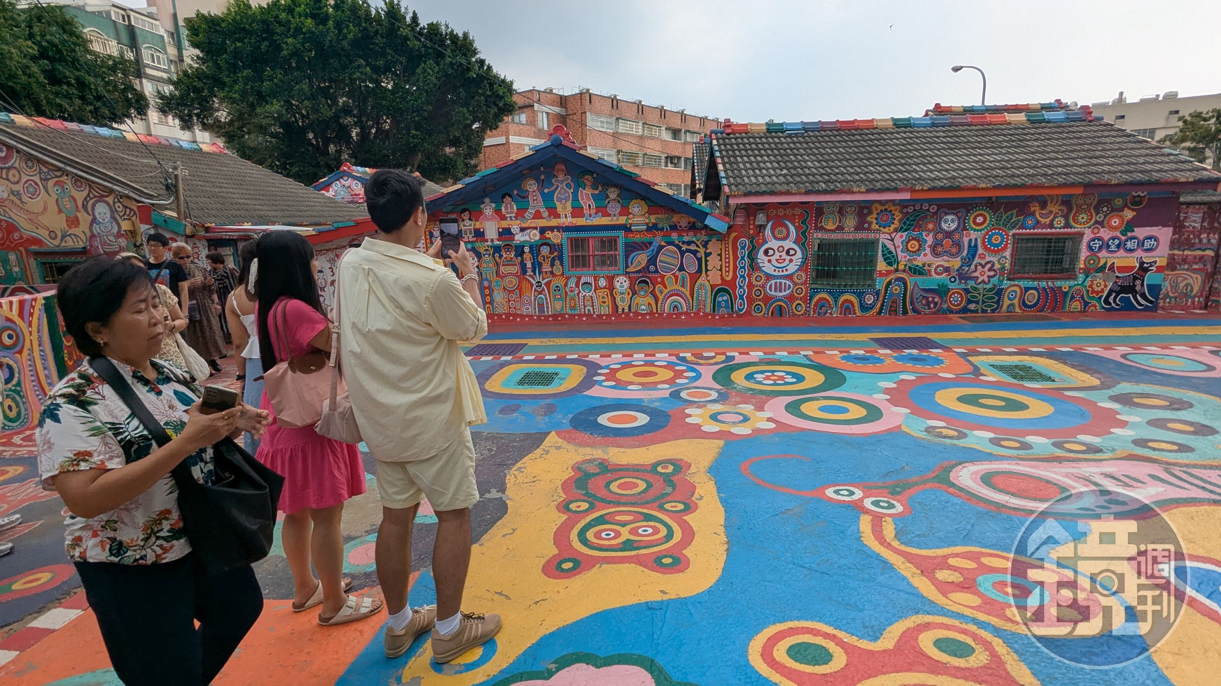 彩虹眷村已成為外國觀光客旅遊勝地。