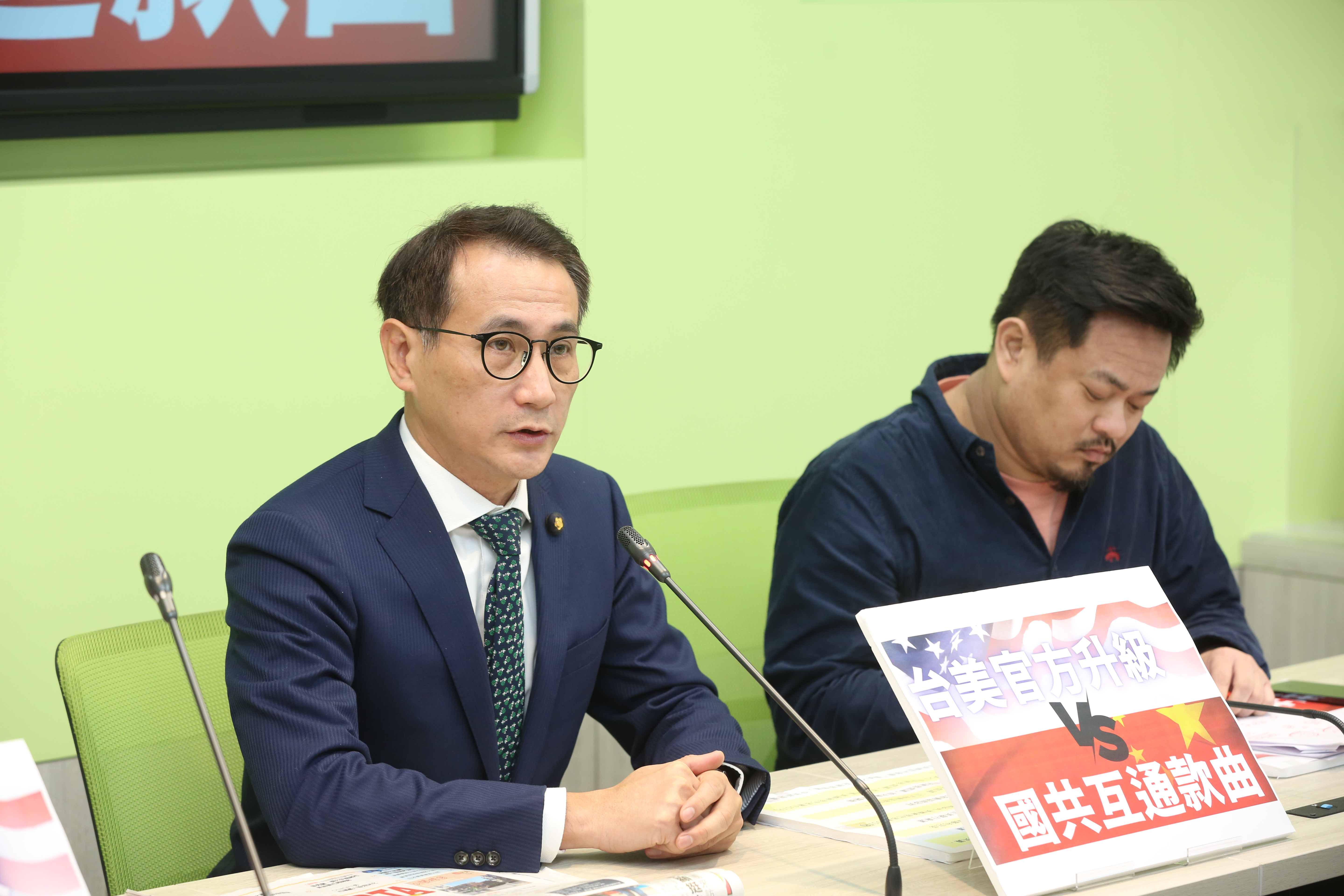 鄭運鵬日前發文呼籲民眾黨考慮保送韓國瑜的結果，不過似乎沒有達到效果。（本刊資料照）