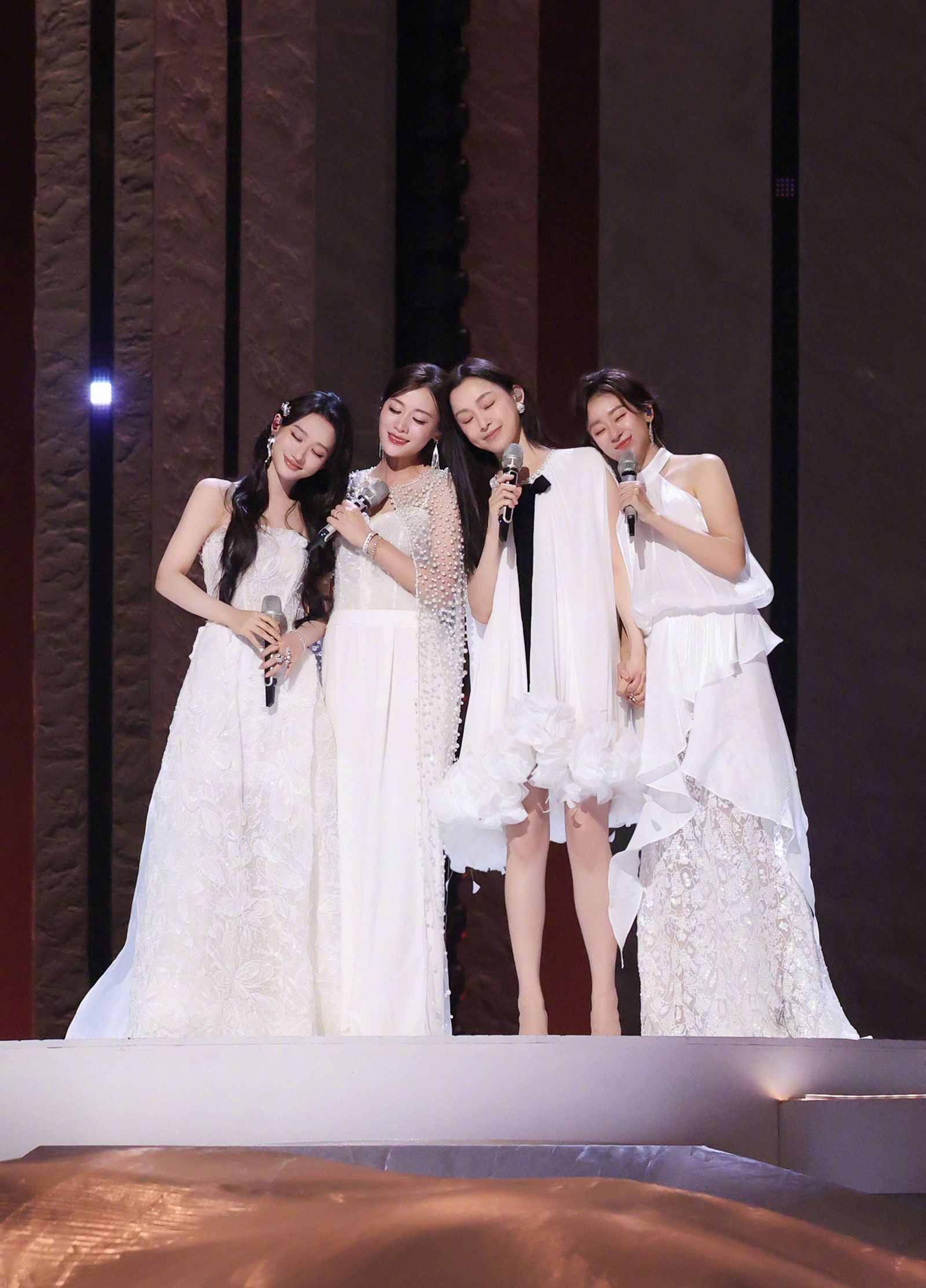 范瑋琪因參加《浪姐7》聲勢再度翻紅，演唱、商演等邀約不斷。（翻攝自范瑋琪微博）