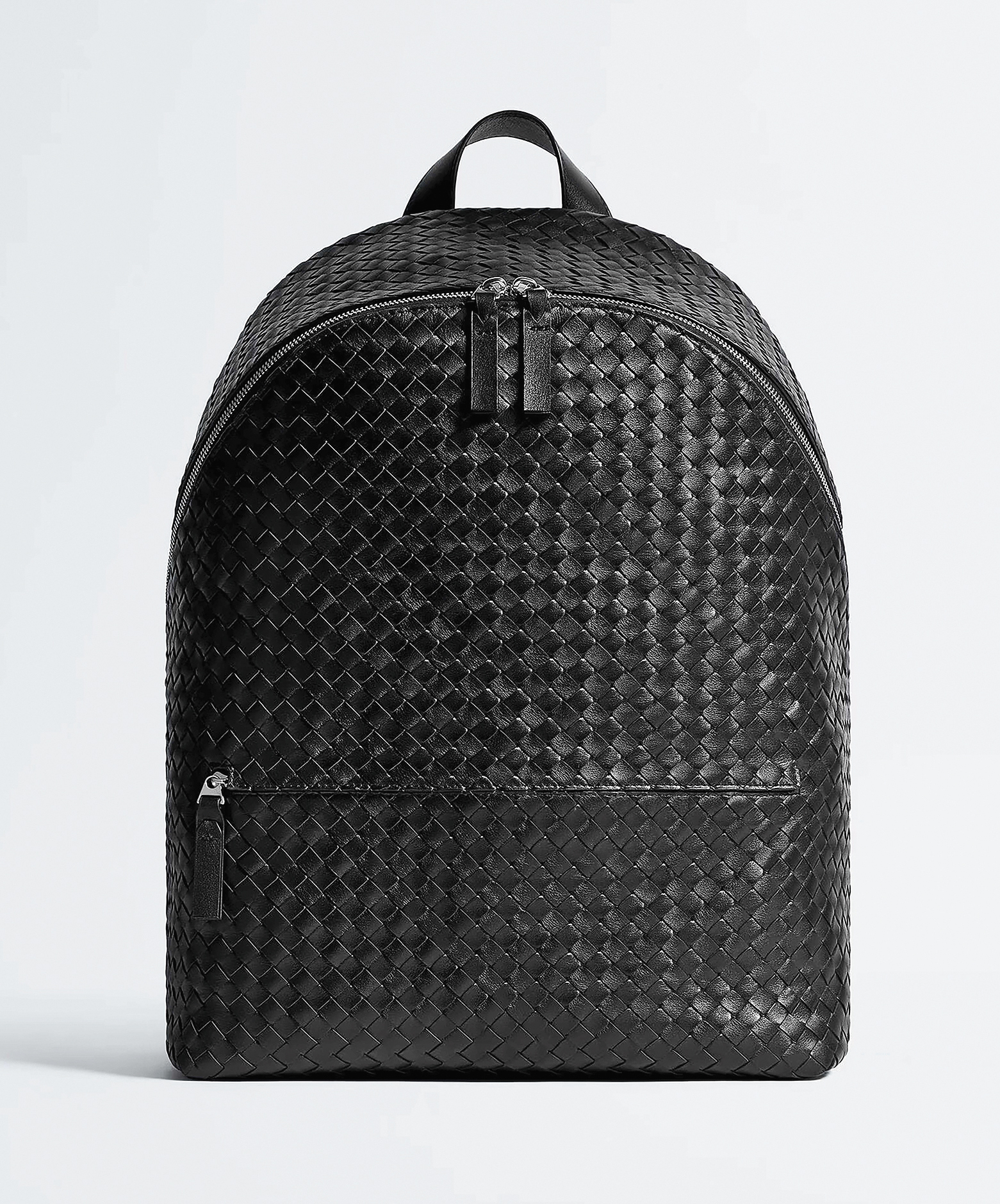 Intrecciato 1975編織皮革後背包。NT$163,400（BOTTEGA VENETA提供）