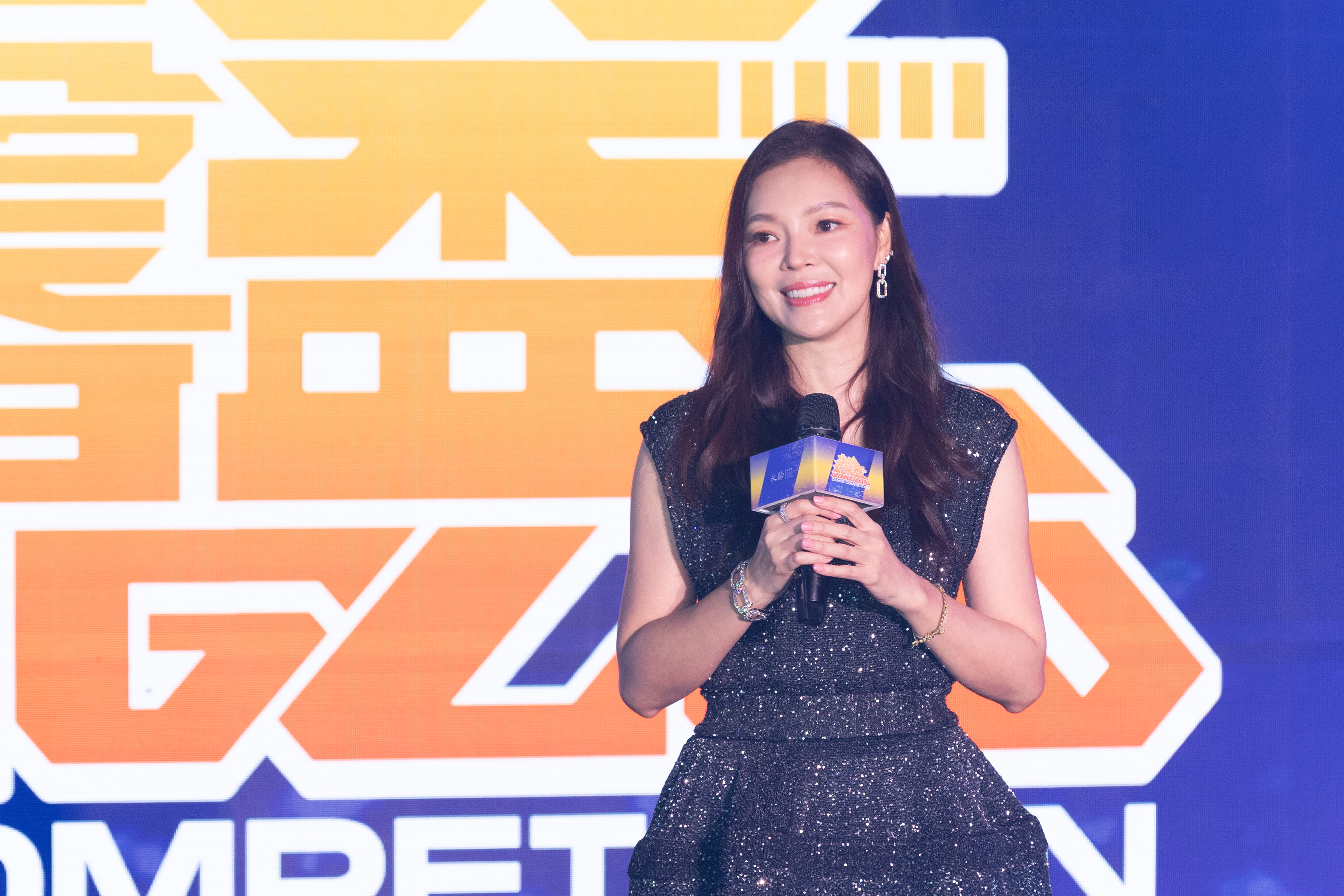 由曾馨瑩主辦的第二屆永齡銘馨盃舞蹈大賽11月9日舉行總決賽。