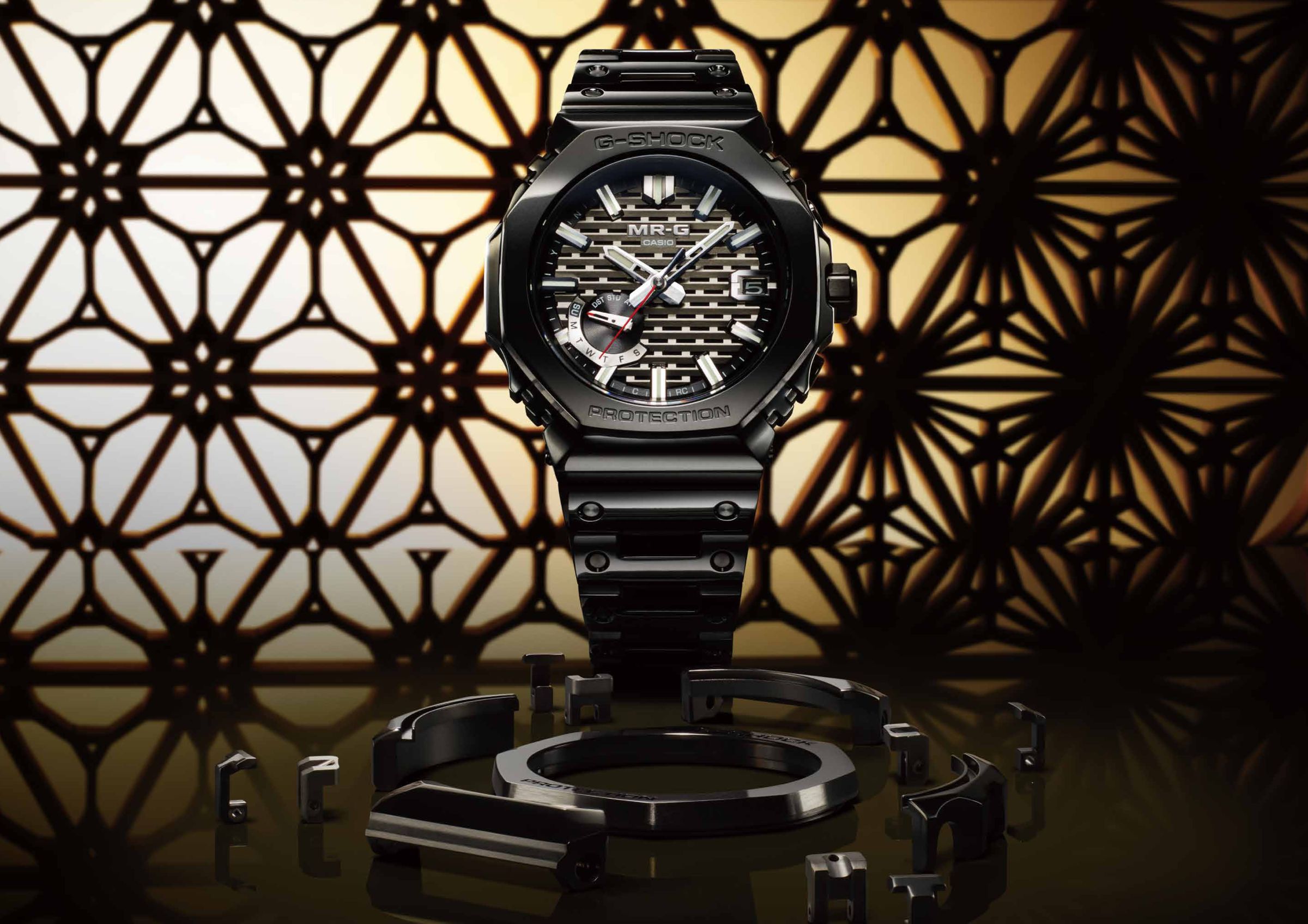 G-SHOCK MRG-B2100B-1A,定價NT$155,000。