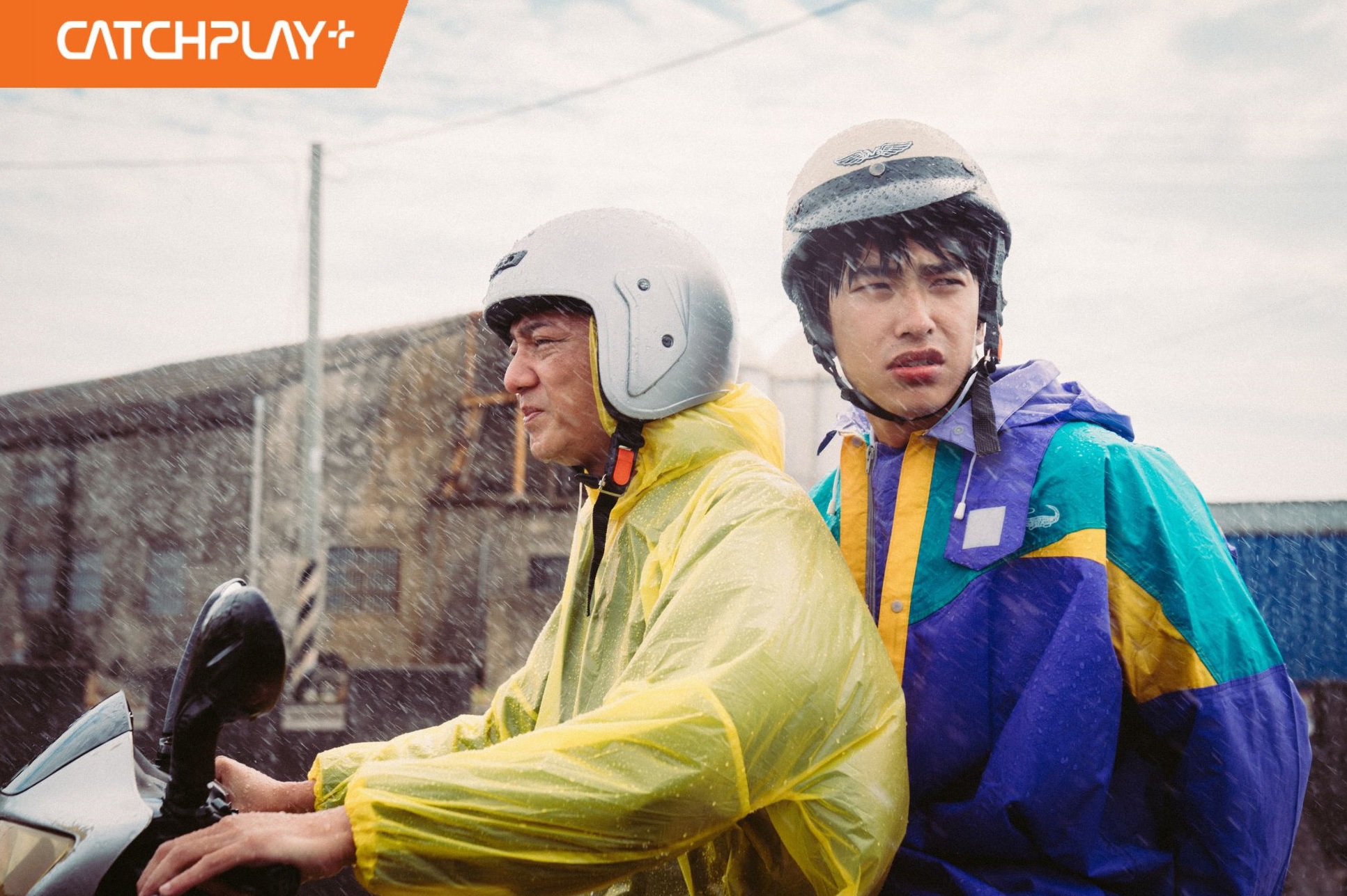 曾敬驊憑藉《我家的事》榮獲第62屆金馬獎最佳男配角，於片中飾演弟弟「夏仔」，詮釋新世代對身分認同的掙扎與成長。（CATCHPLAY提供）

