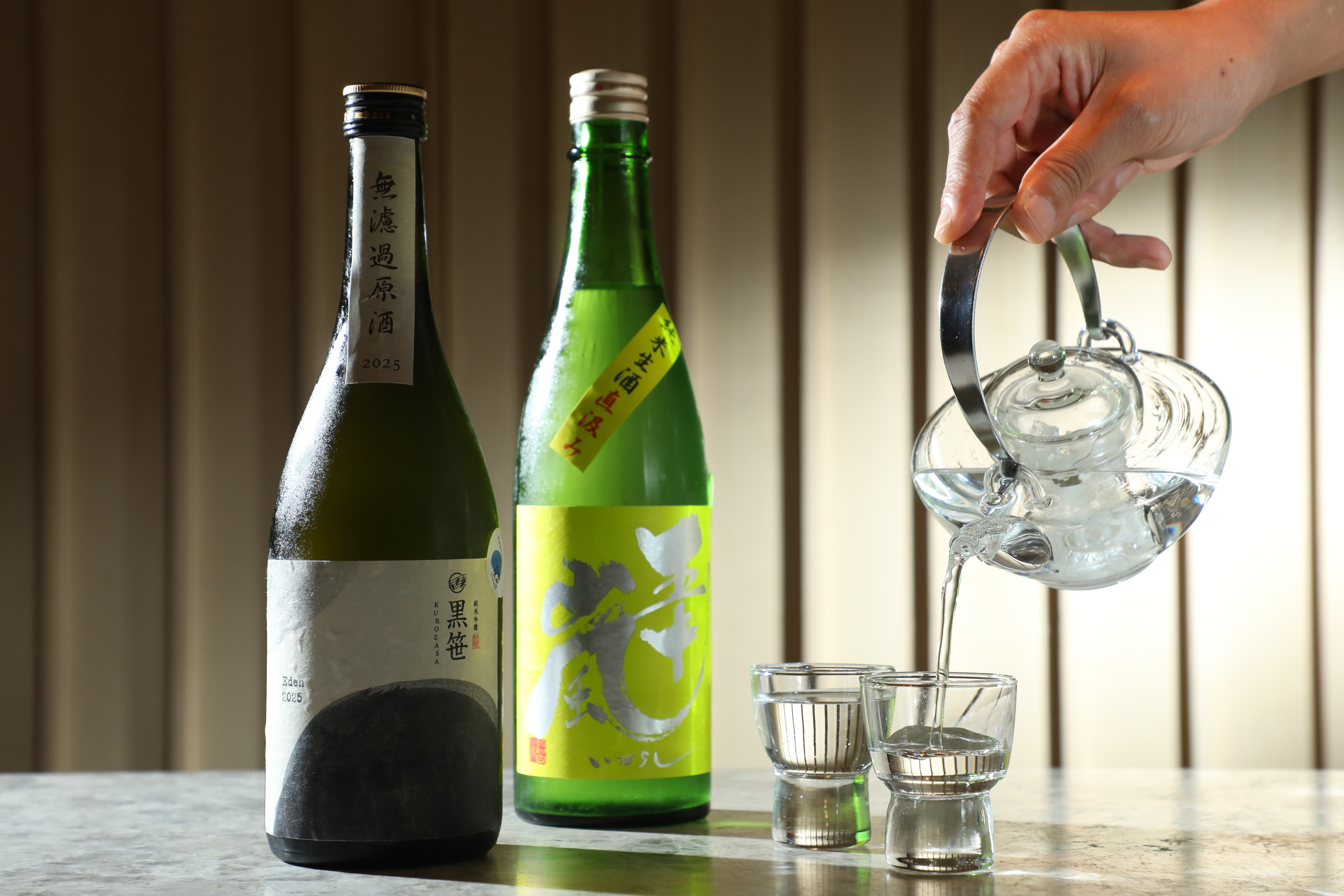 初魚自己進口多款清酒，從無過濾生酒、純米吟釀到純米大吟釀都有，價位豐簡由人。