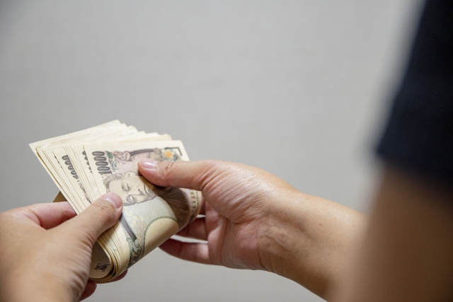 日本一名男子，在1999年時抱回2億日圓大獎，卻在5年內花光。（示意圖，photo-ac）