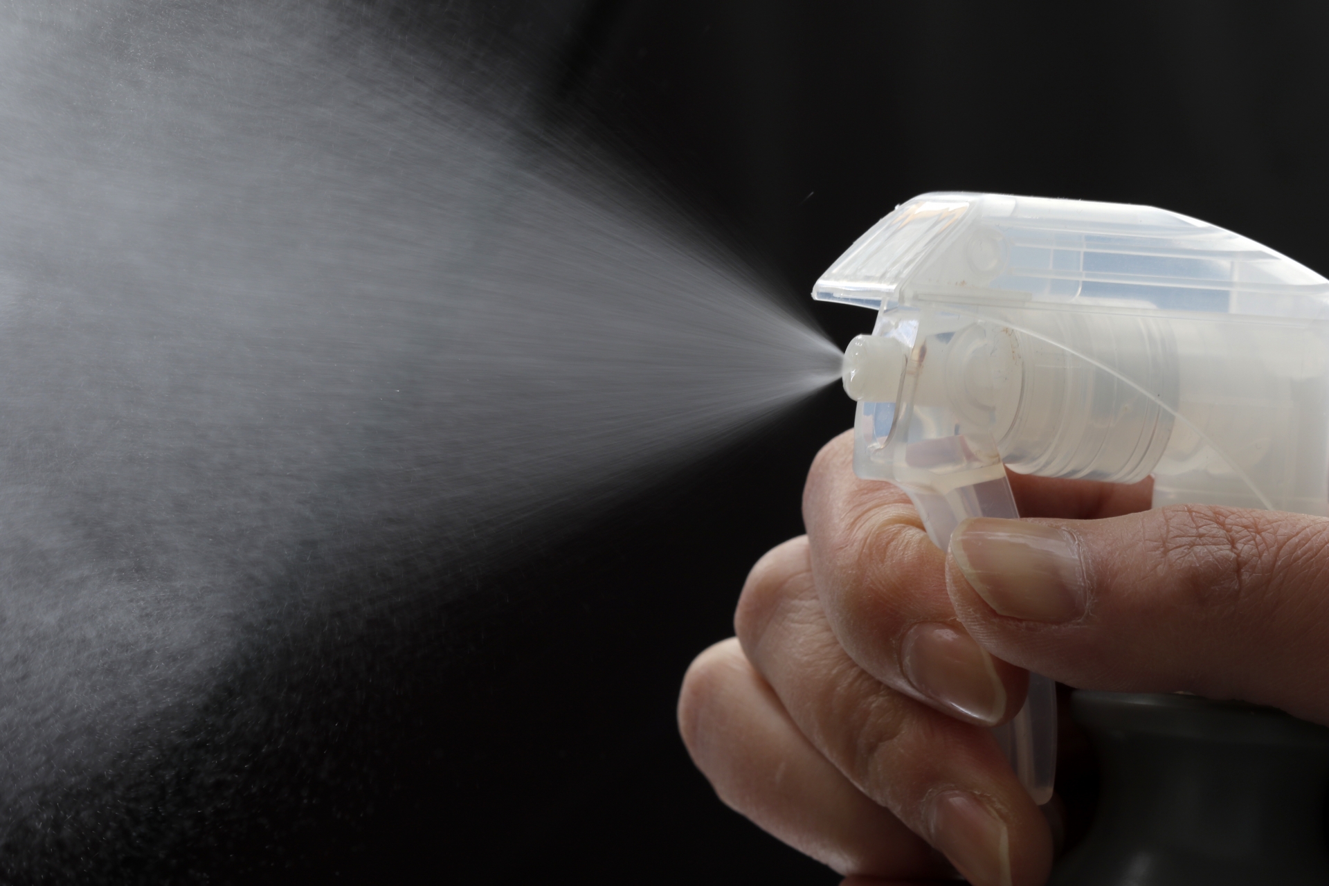 疑似是飯店殺蟲劑，釀成一家四口死亡。（示意圖，photo-ac）