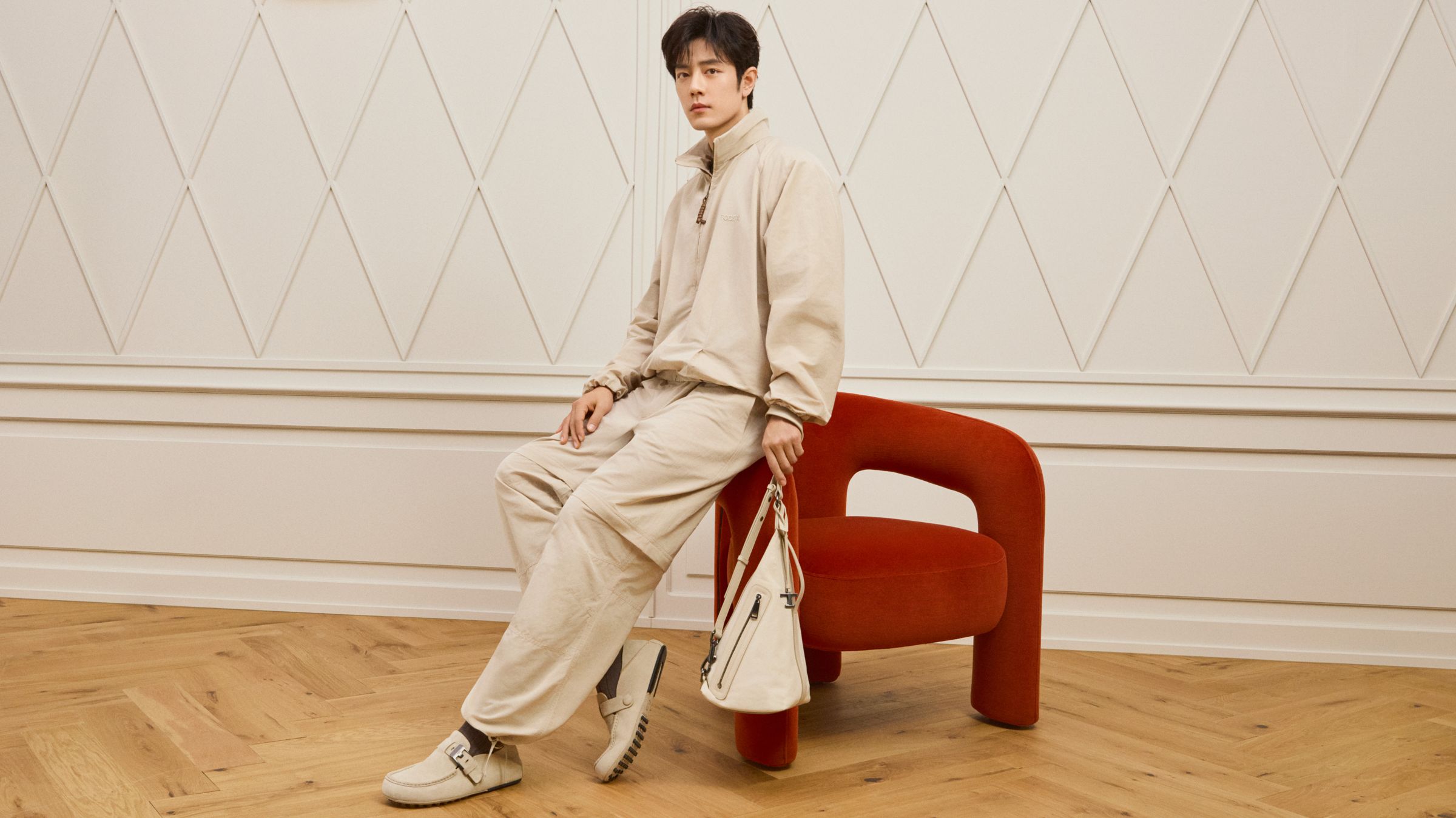 TOD’S攜手全球品牌代言人肖戰正式推出全新「TOD’S·X」聯名系列。(迪生提供)