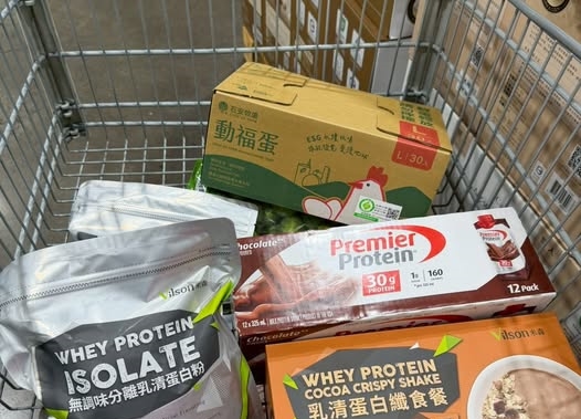 毒蛋風暴侵襲全台10縣市，有人分享到好市多買雞蛋囤貨，引發網友迴響。（翻攝「Costco好市多 商品經驗老實說」臉書）