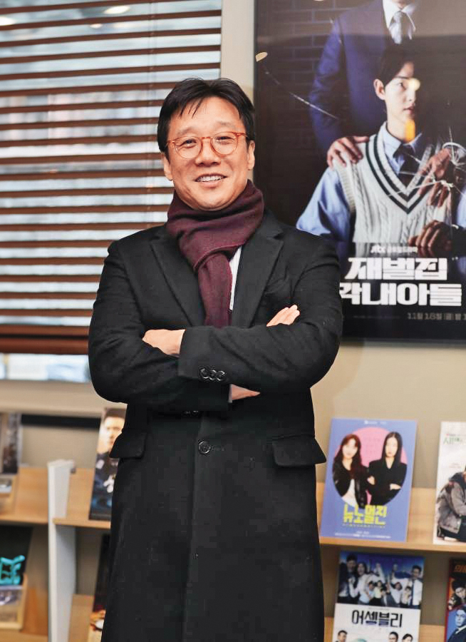 	《財閥家的小兒子》製作公司老闆金東來希望政府能提出相關規範，提供海內外影視業者公平的製作環境。（翻攝自《日刊體育報》）