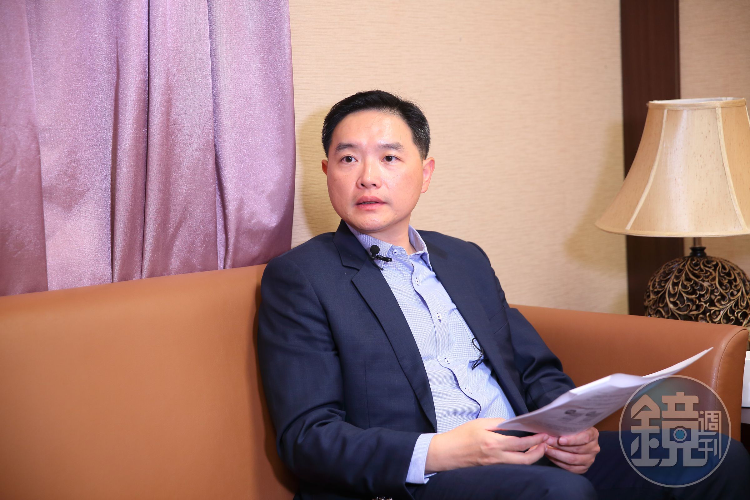 財經專家孫慶龍認為,挑選每年穩定配息、且近5年現金殖利率大於6%個股,再以「存股357」策略進出場最安心。