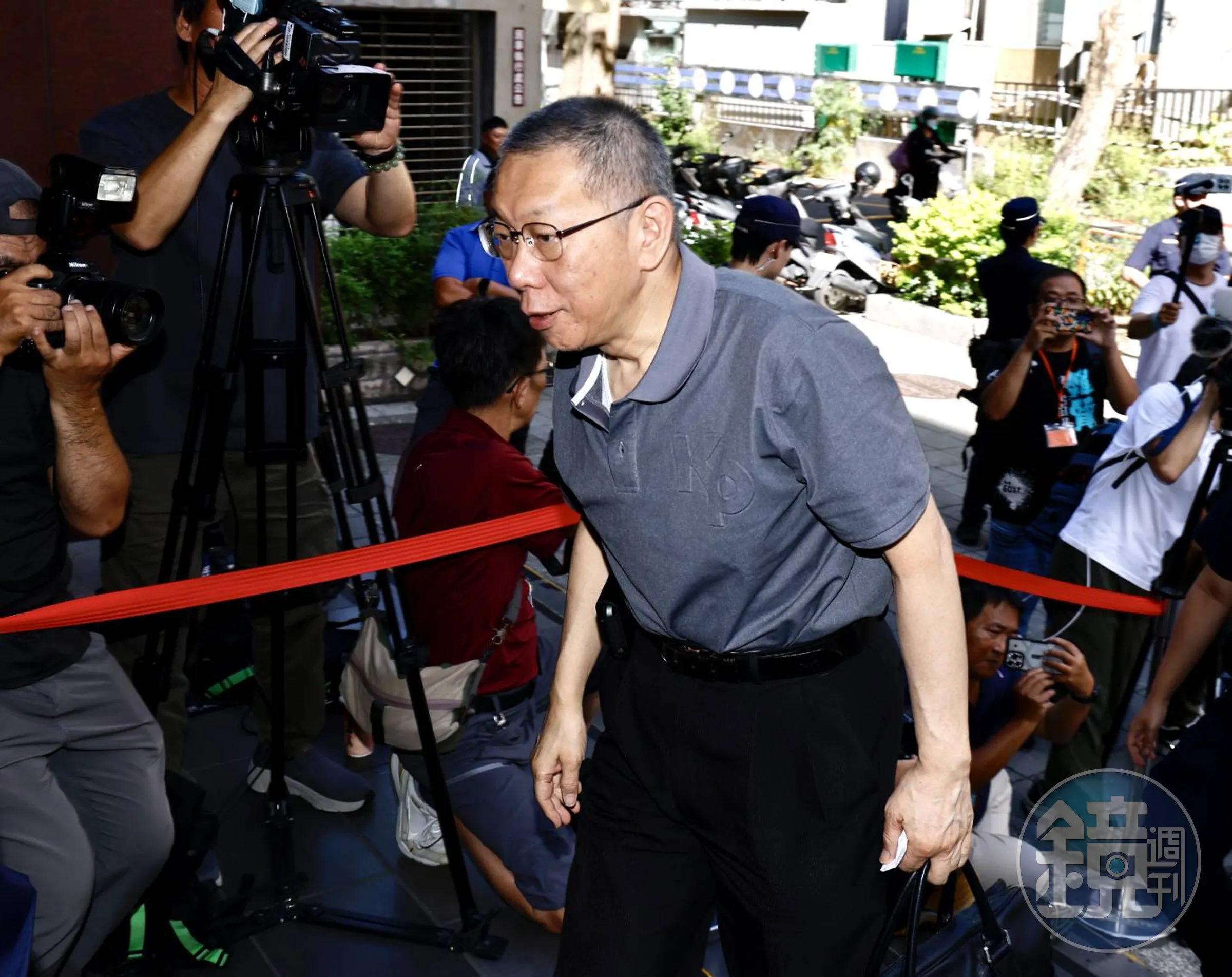 柯文哲在羈押庭上哭窮，希望法官能降低交保金。（本刊資料照）