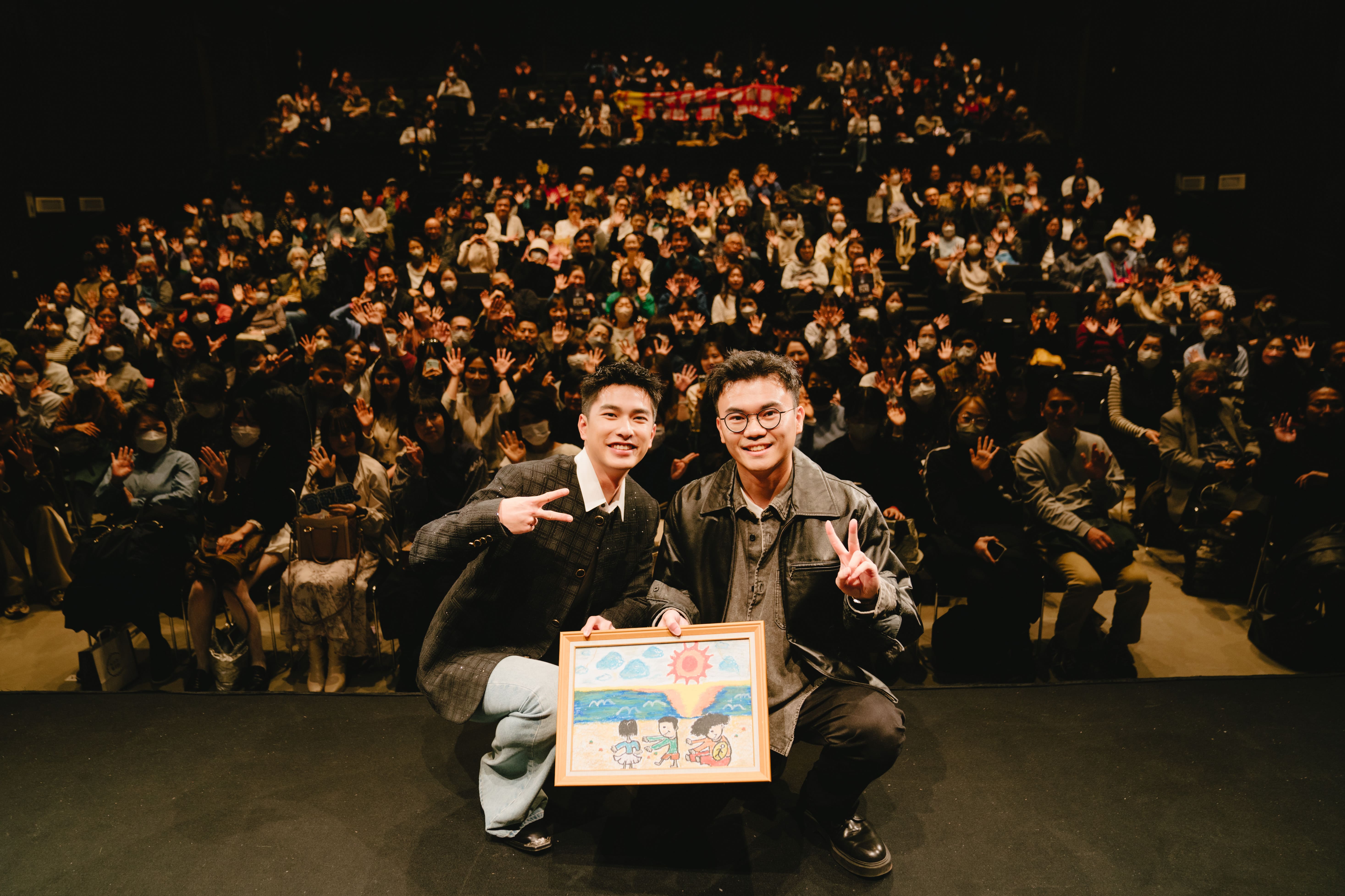 曾敬驊攜新作《我家的事》與潘客印導演一起來到大阪亞洲電影節，和日本觀眾見面。（牽猴子提供）