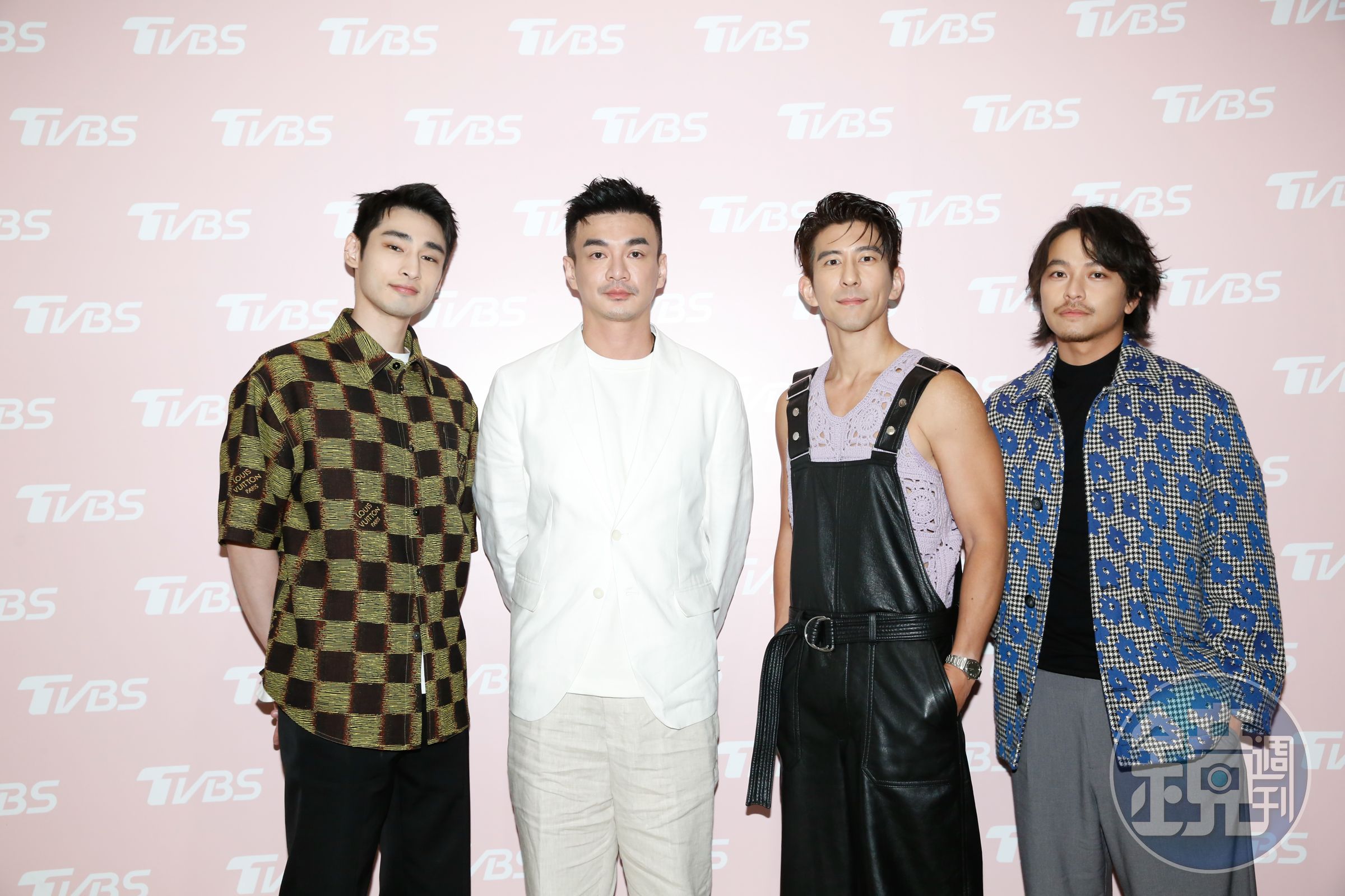 章廣辰（左起）、製作人戴天易、修杰楷、楊銘威出席媒體餐敘。