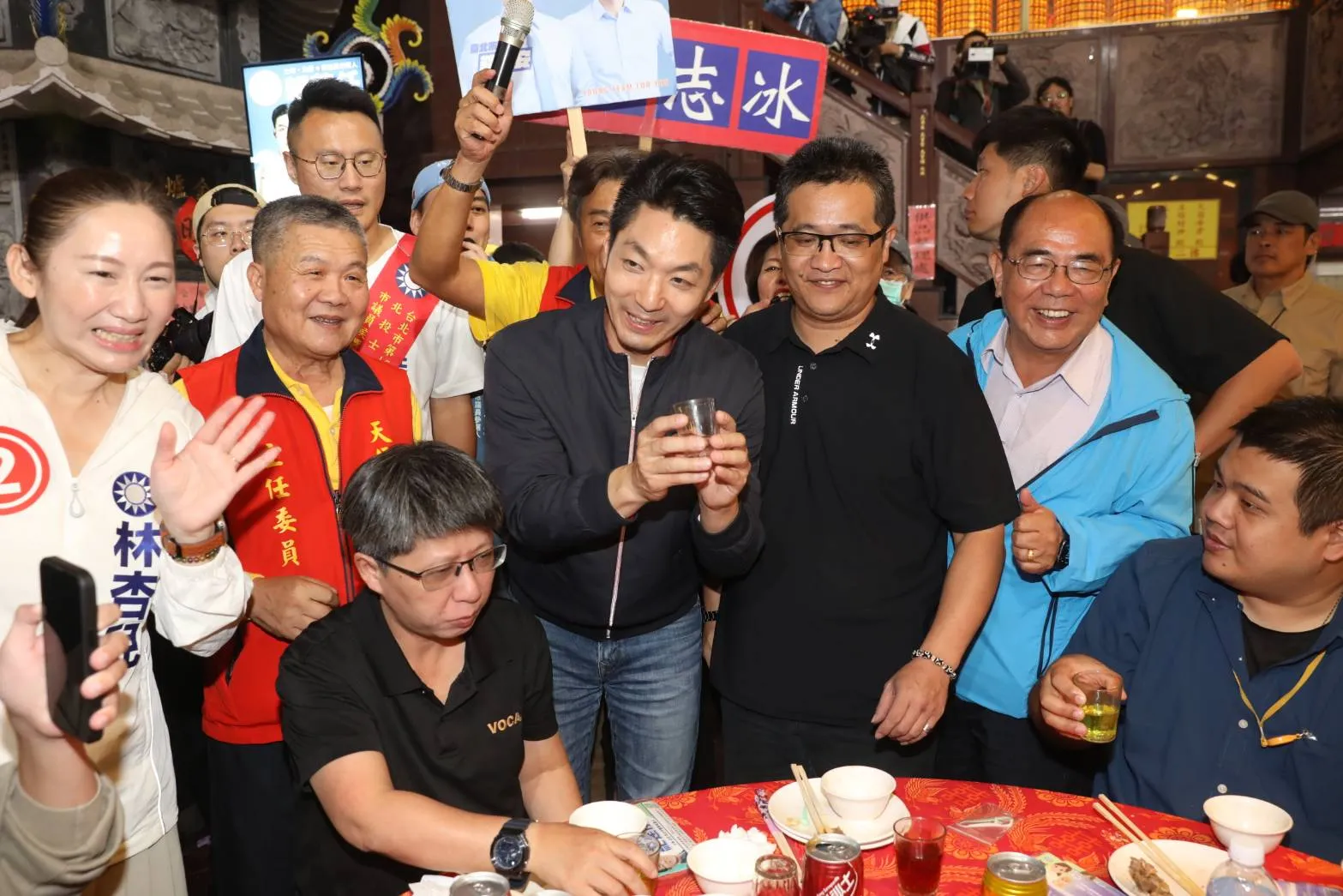 曝蔣萬安早就不適！　羅智強「強制建議」休息養病：為後天辯論準備