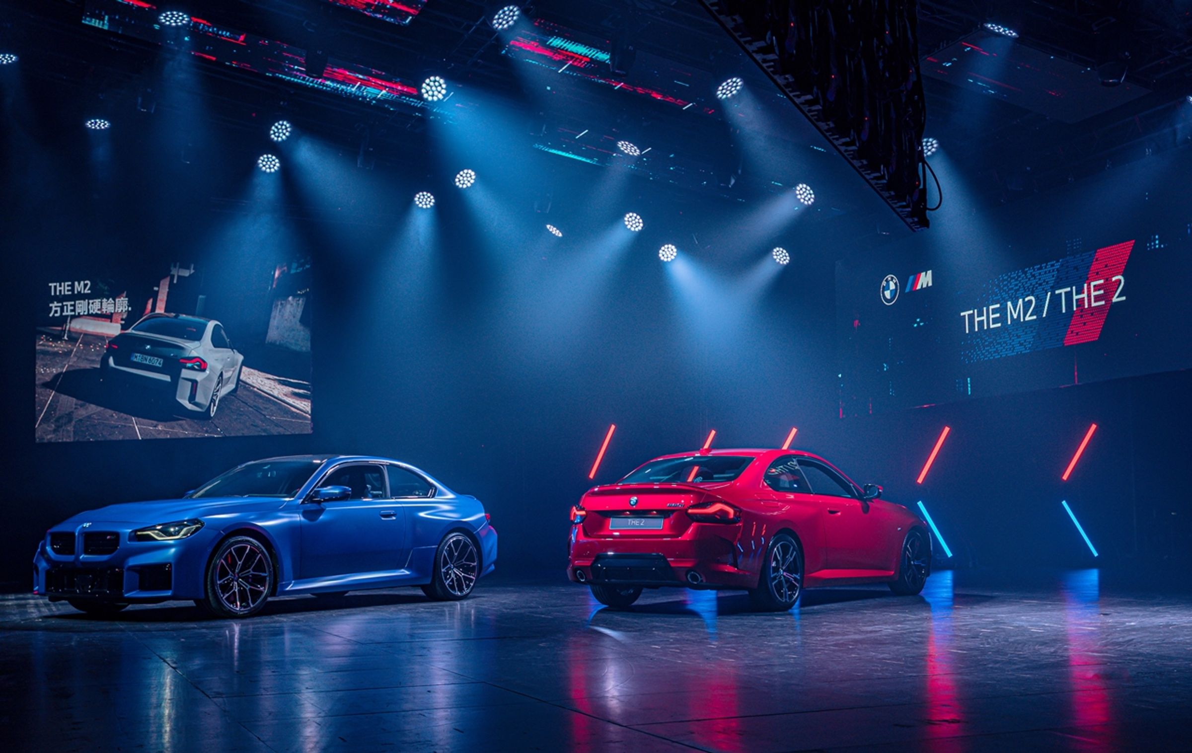 全新 BMW M2 同步盛大登場,展現強勁的動力性能與具侵略性的外觀設計。除了搭載 M Steptronic 運動化八速手自排變速箱版本外,BMW 台灣總代理汎德更限量引進經典 BMW M2 六速手排車型,讓駕駛能夠親身體驗純正 M Power 的極致操駕樂趣,建議售價自新台幣 375 萬元起